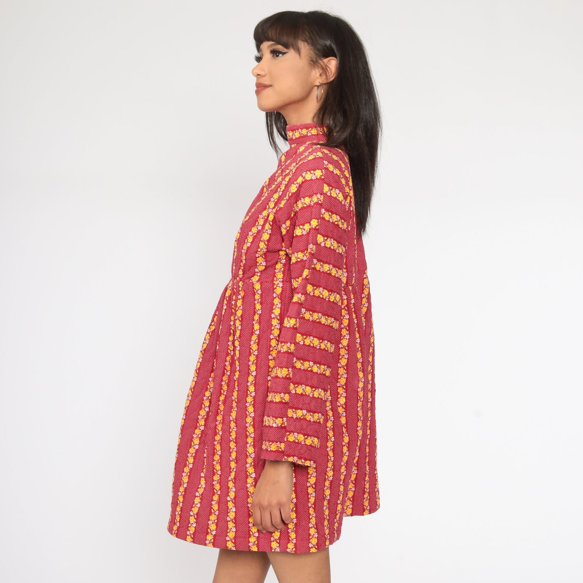 70s Quilted Floral Mini Dress Red Empire Waist Long Sleeve Small