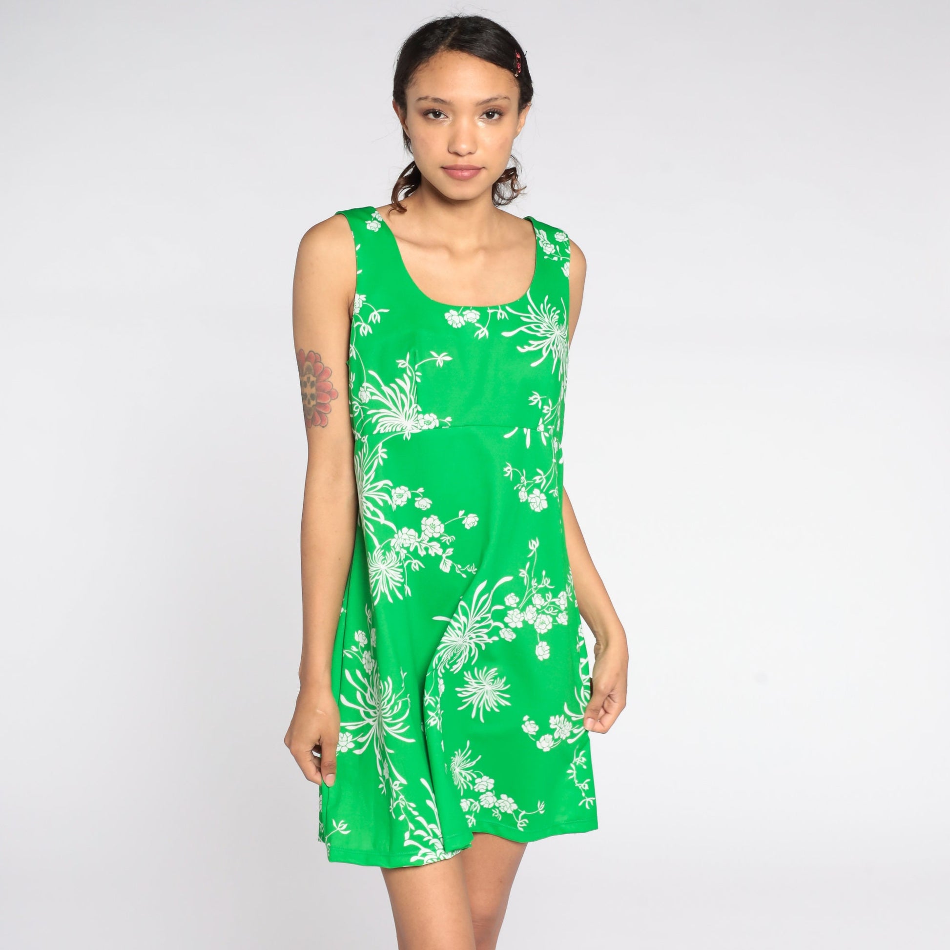 70s Babydoll Mini Dress Green Floral Empire Waist Sleeveless Medium