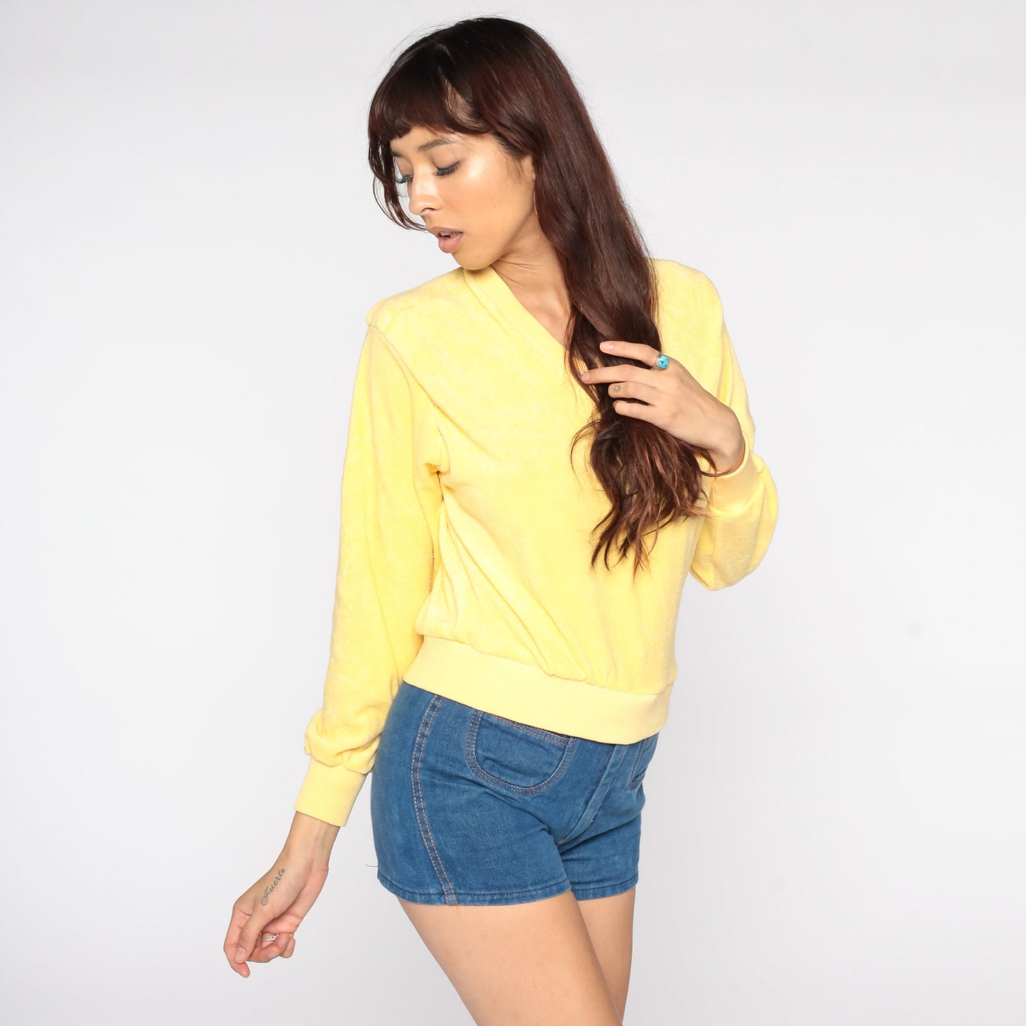 70s-80s Yellow Terry Cloth V-Neck Sweatshirt Slouchy Long Sleeve Medium