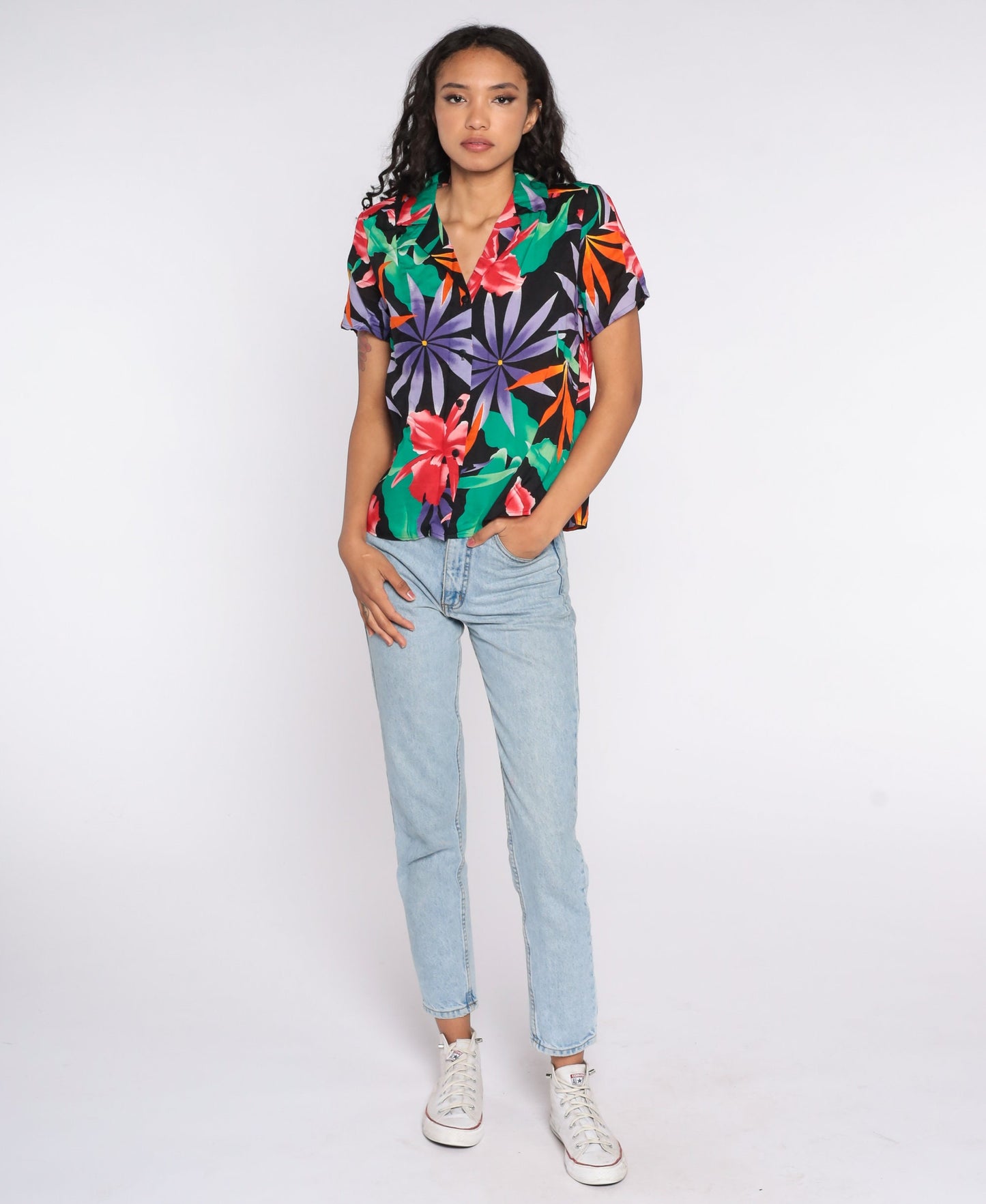 80s Tropical Floral Black Button-Up Blouse Short Sleeve Medium