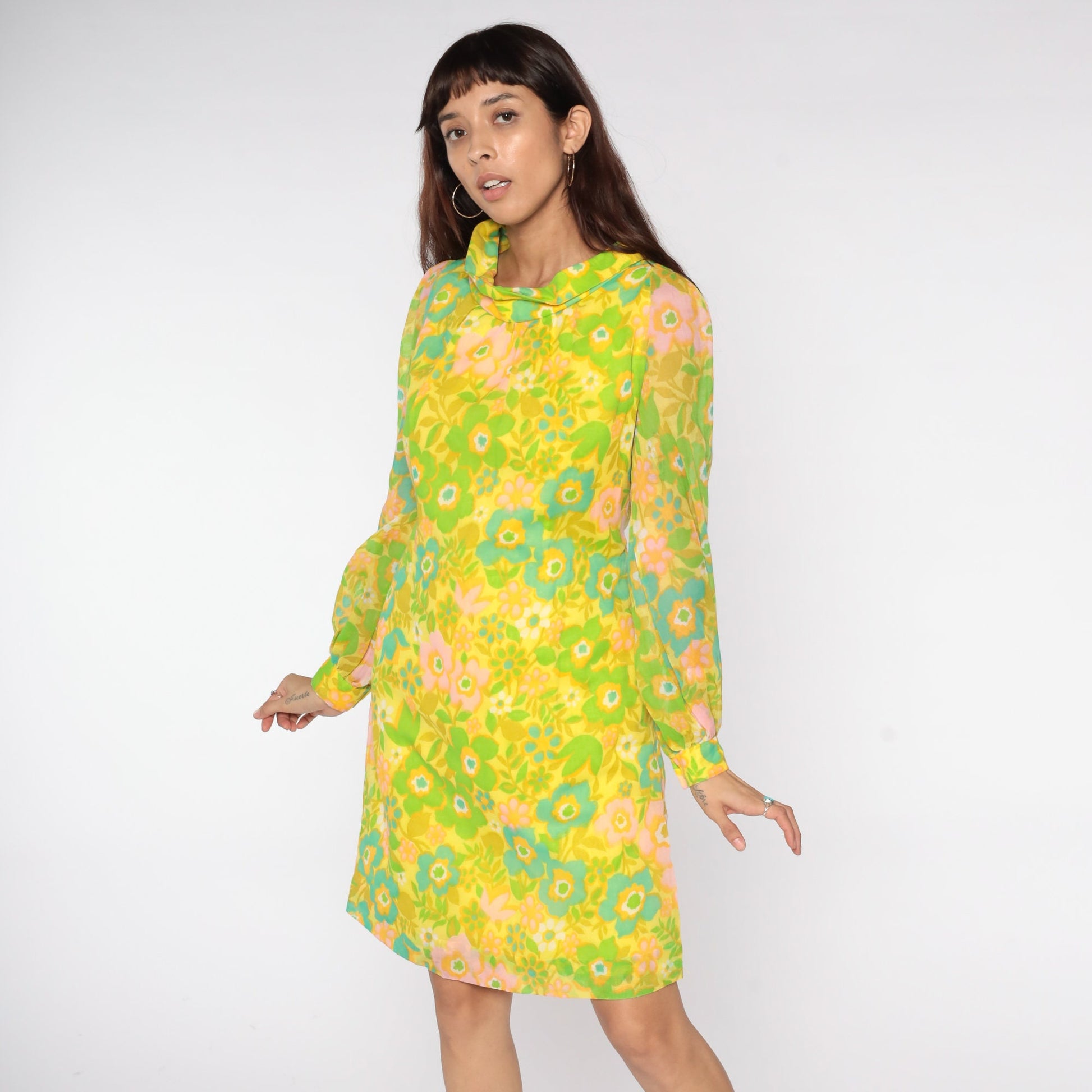 1970s Neon Yellow Floral Mini Shift Dress Long Sleeve Small S
