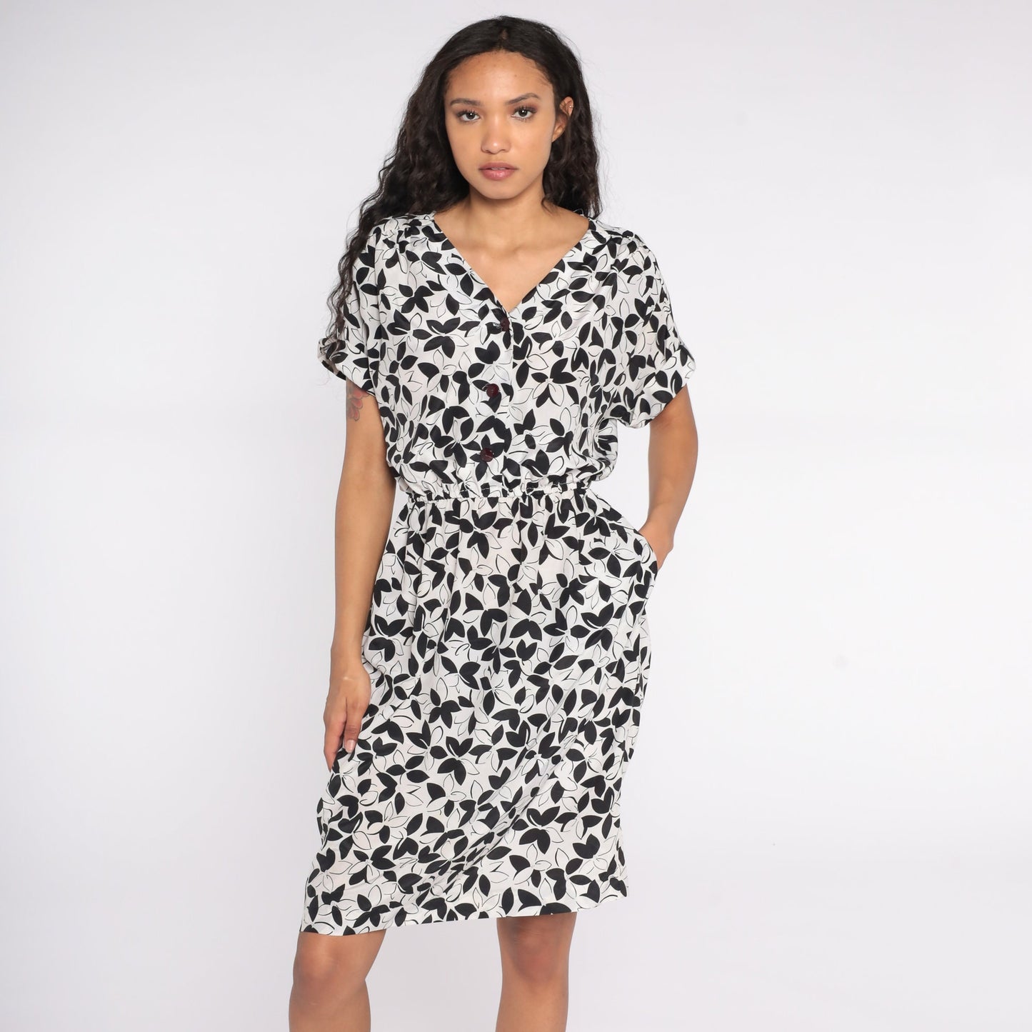 80s Black White Floral Midi Dress Button-Up Short Sleeve Medium