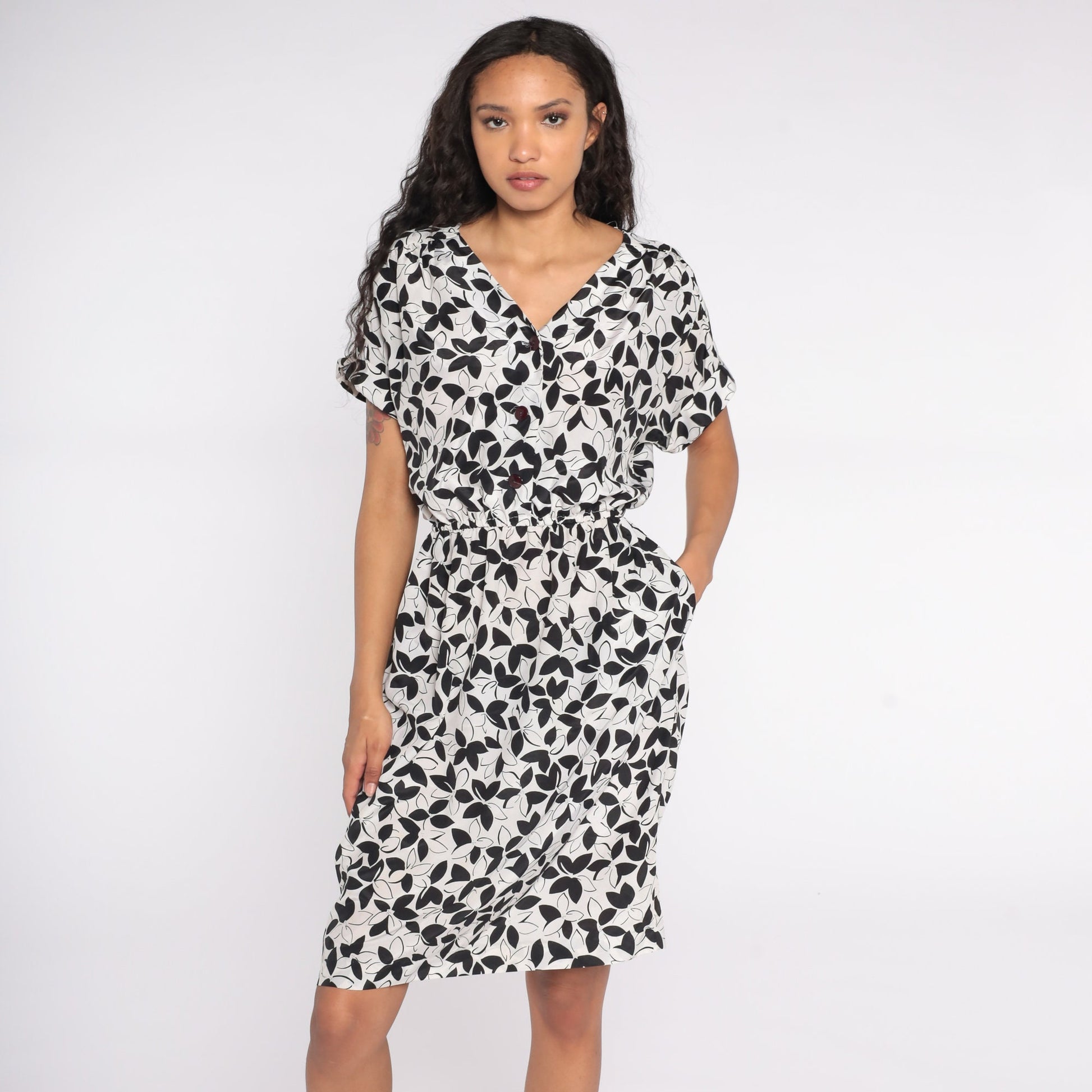 80s Black White Floral Midi Dress Button-Up Short Sleeve Medium