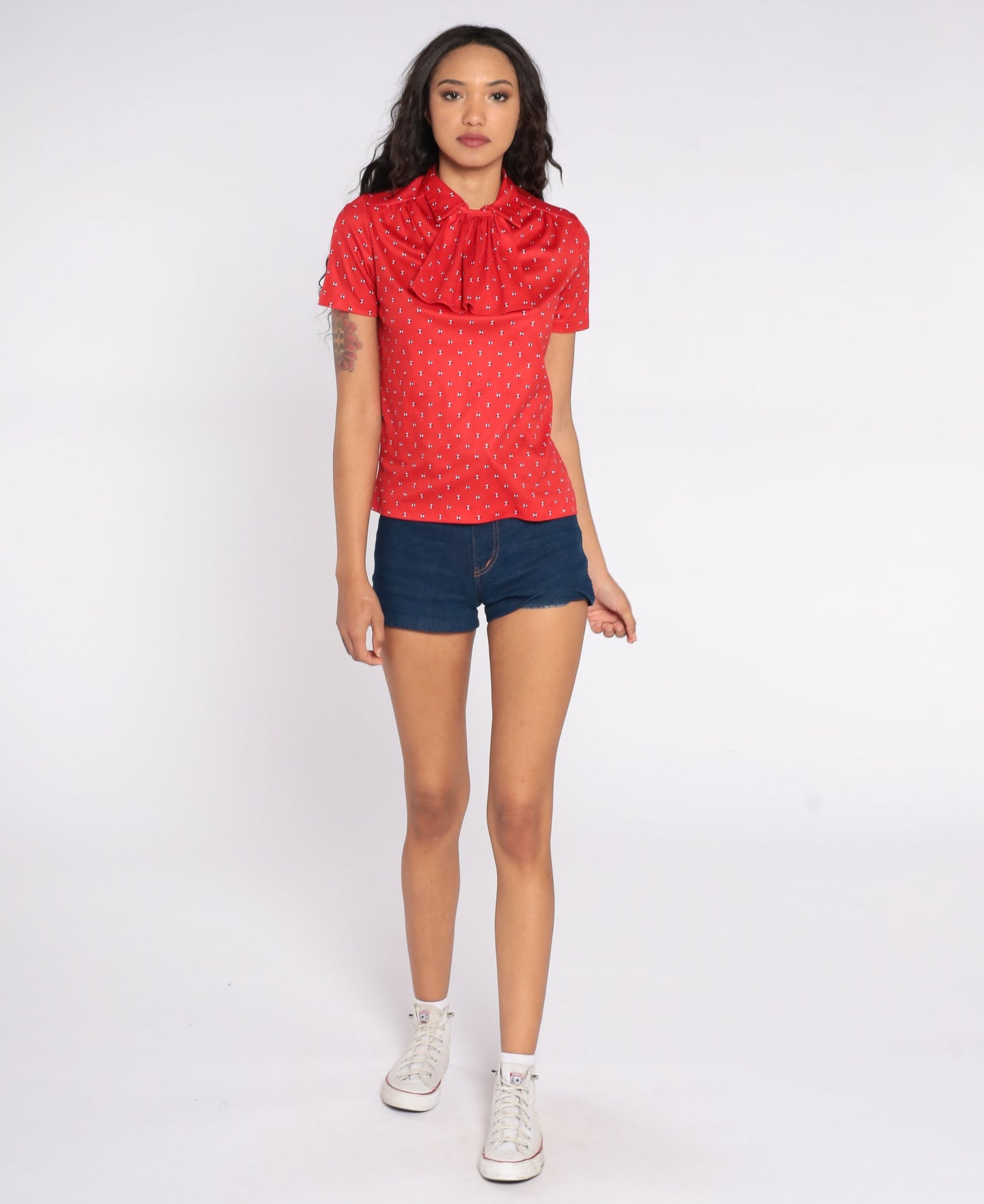 70s Red Ruffle Collar Blouse Short Sleeve Geometric Print Small