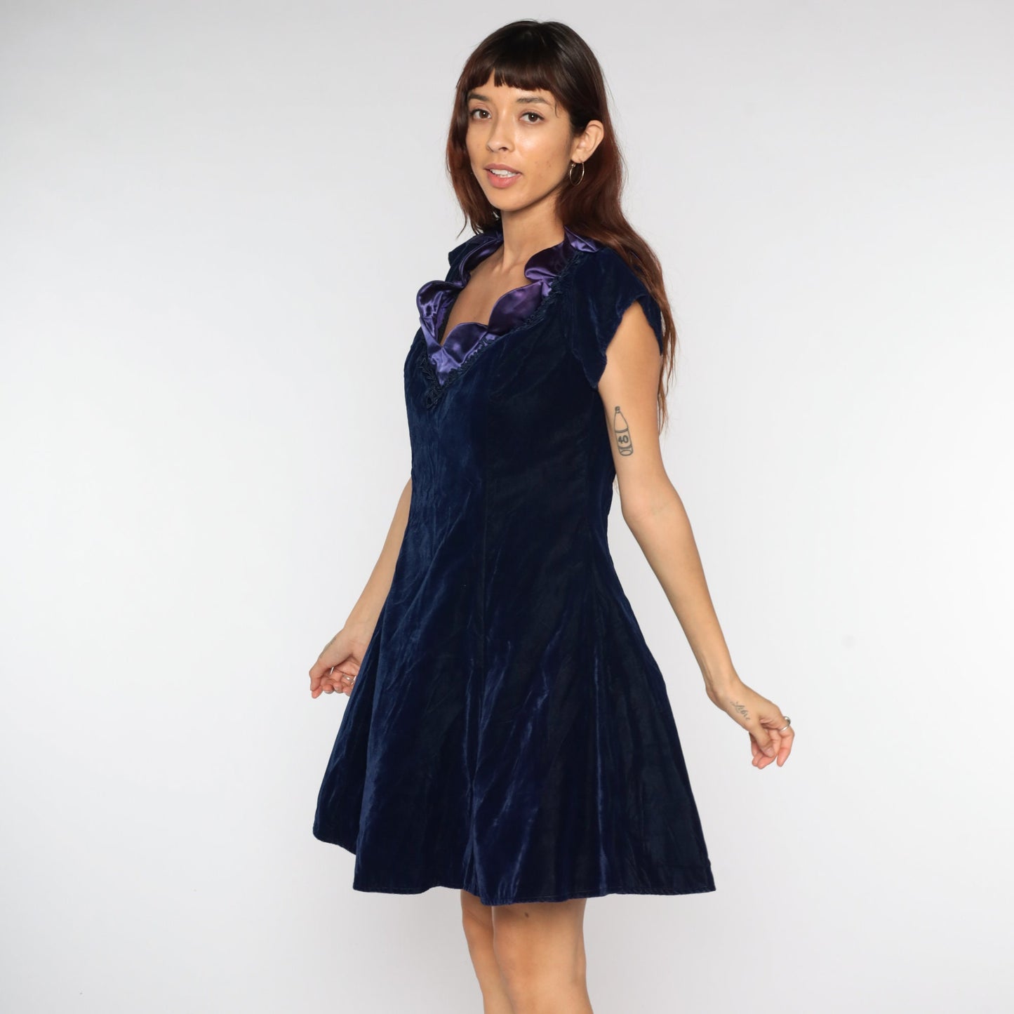 80s Navy Velvet Mini Dress Purple Ruffle Collar Cap Sleeve Medium