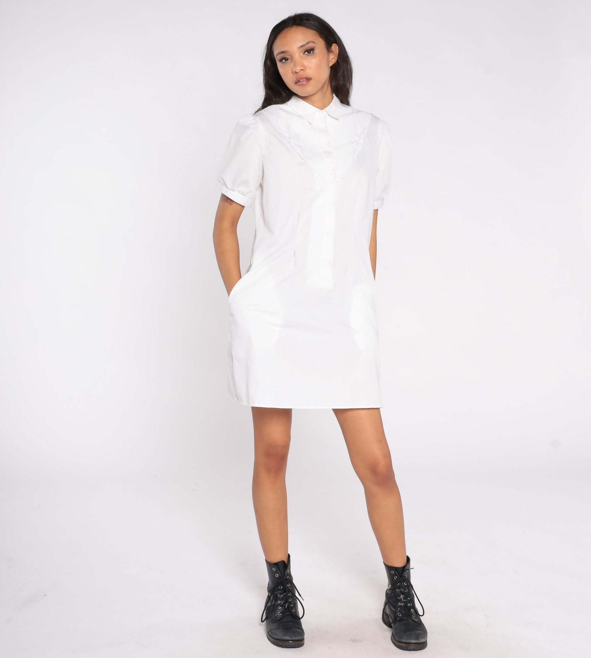 80s White Mini Dress Puff Sleeve Collar Floral Embroidered Button-Up Medium M
