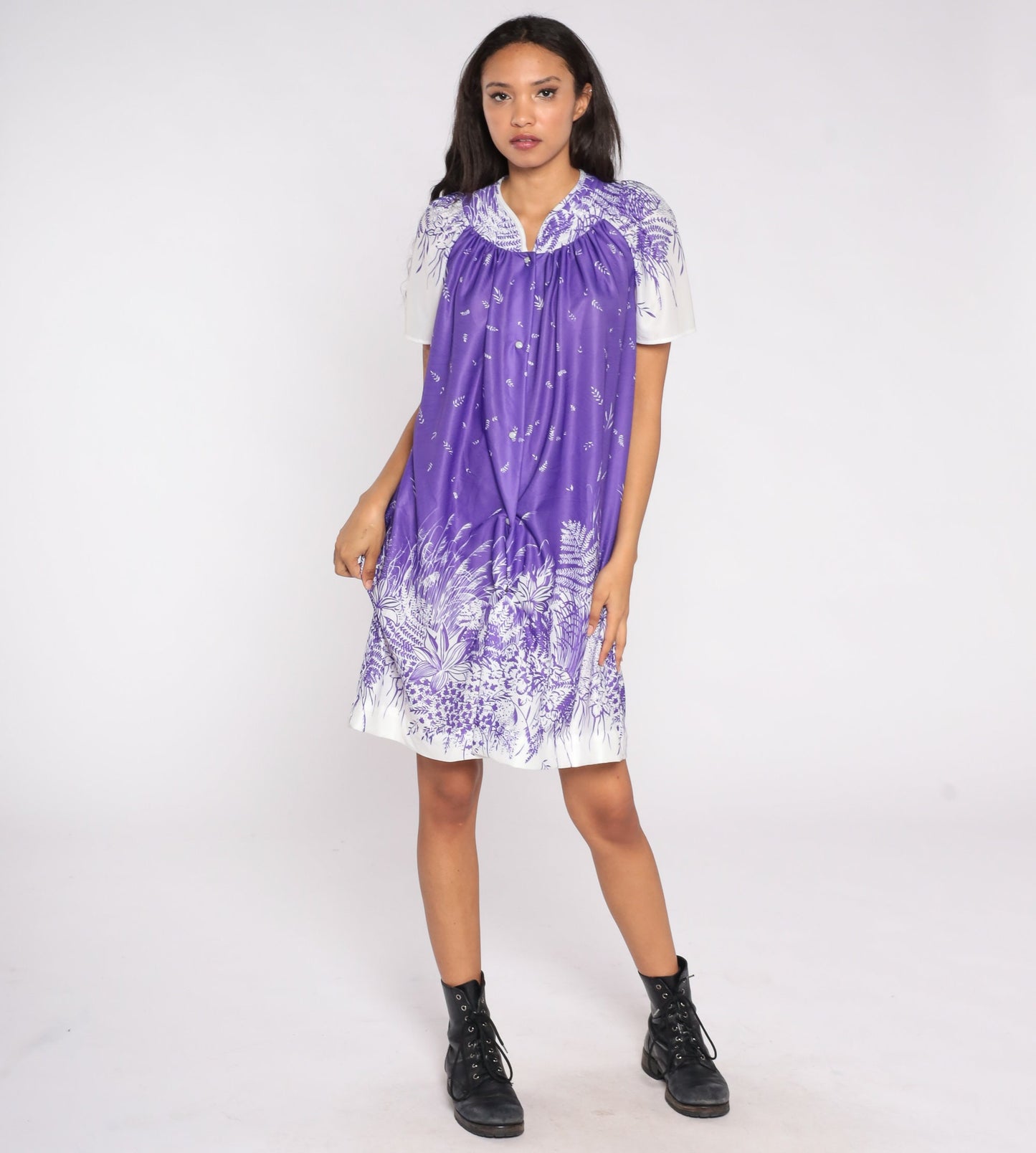 80s Purple Floral Pajama Dress Button-Up Nightgown Short Sleeve Medium