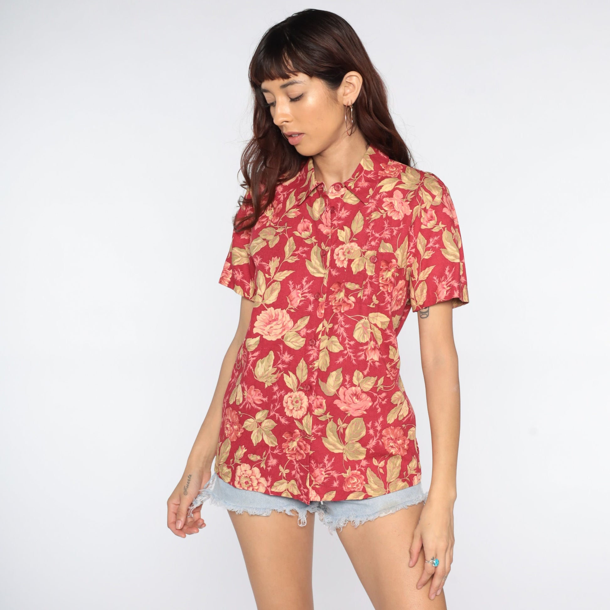 90s Red Floral Rayon Button-Up Blouse Short Sleeve Small