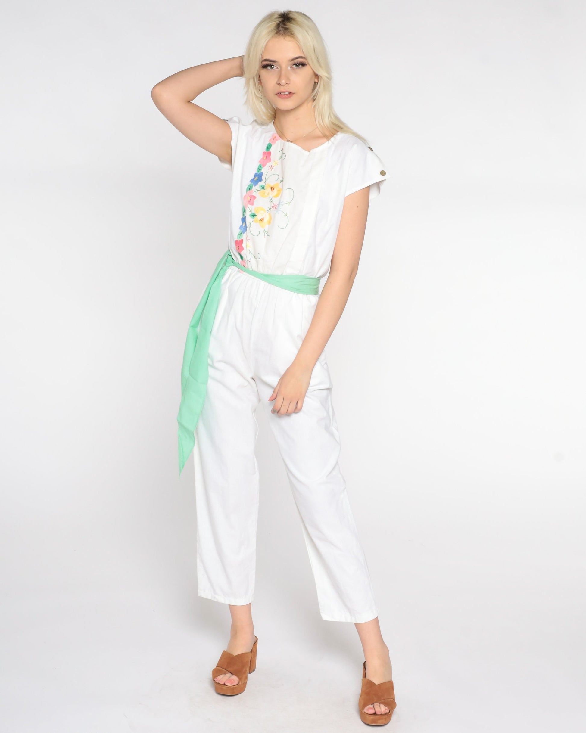 80s White Floral Embroidered Jumpsuit High Waist Tapered Leg Cap Sleeve Medium
