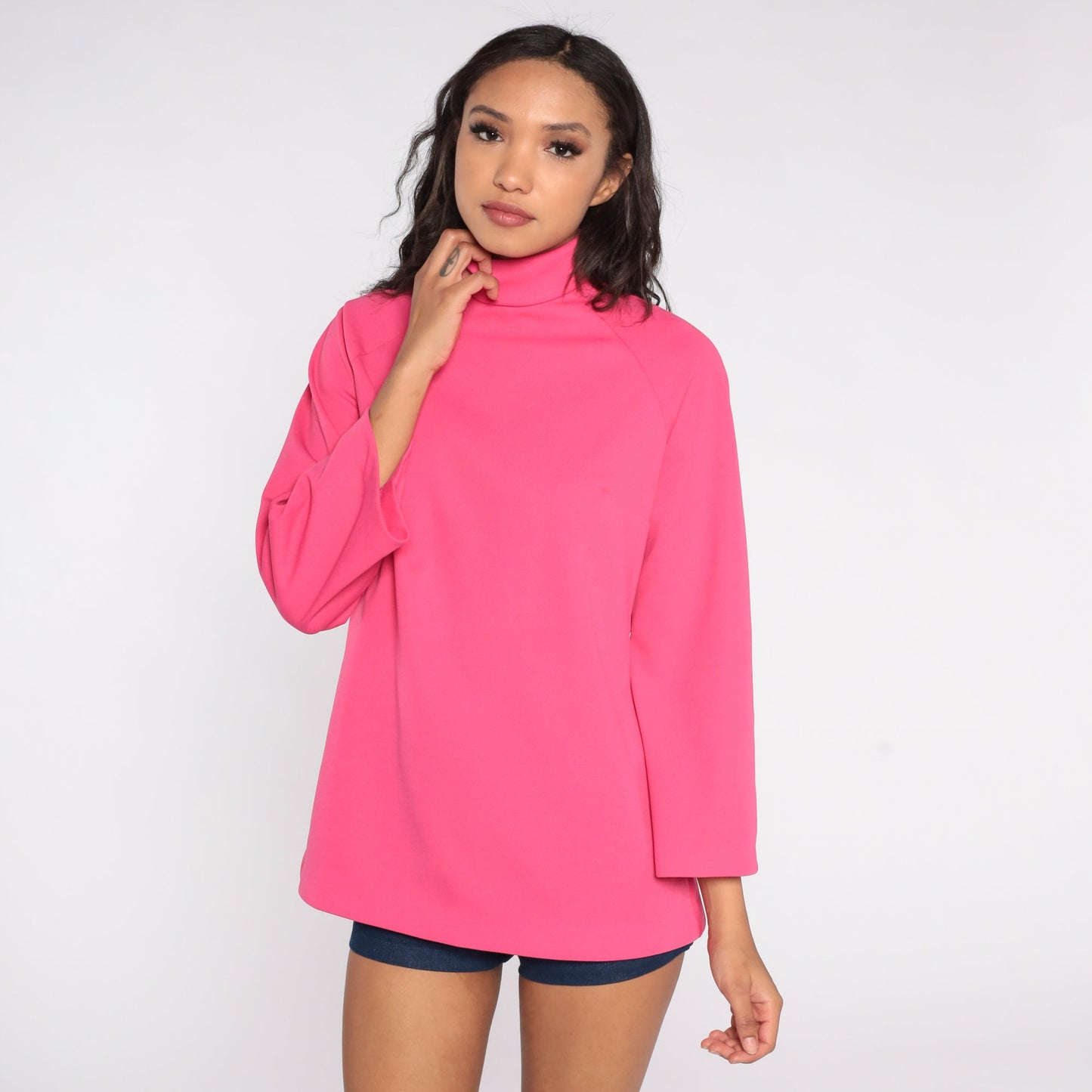 70s Bright Pink Turtleneck Blouse Raglan Sleeve Zip Back Medium