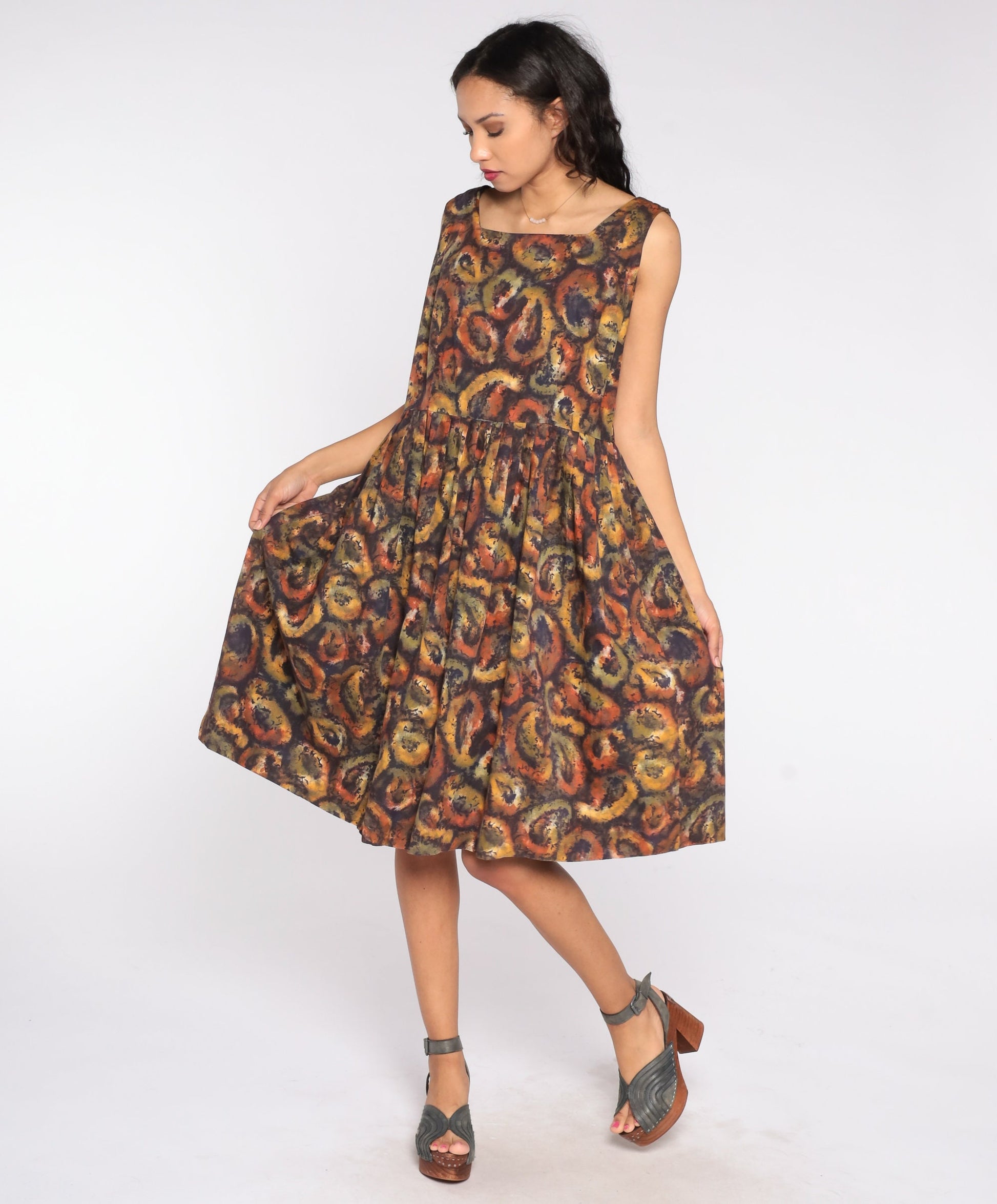 1960s Paisley Midi Dress Sleeveless High Waist Full Skirt Large