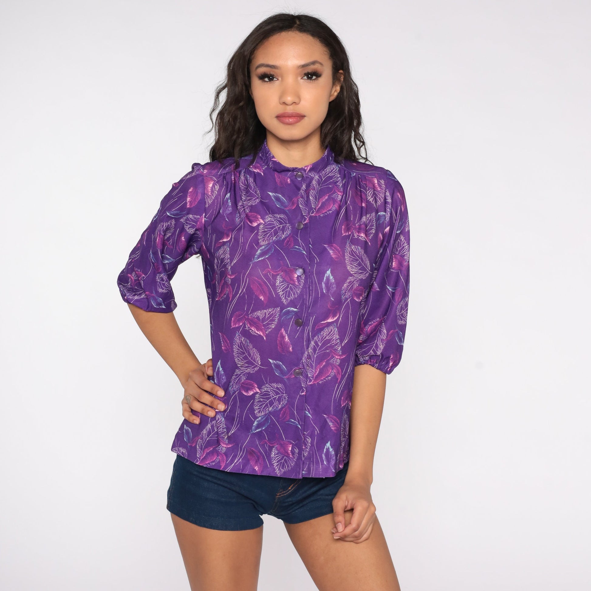 70s Purple Leaf Print Button-Up Blouse Mandarin Collar 3/4 Sleeve Small