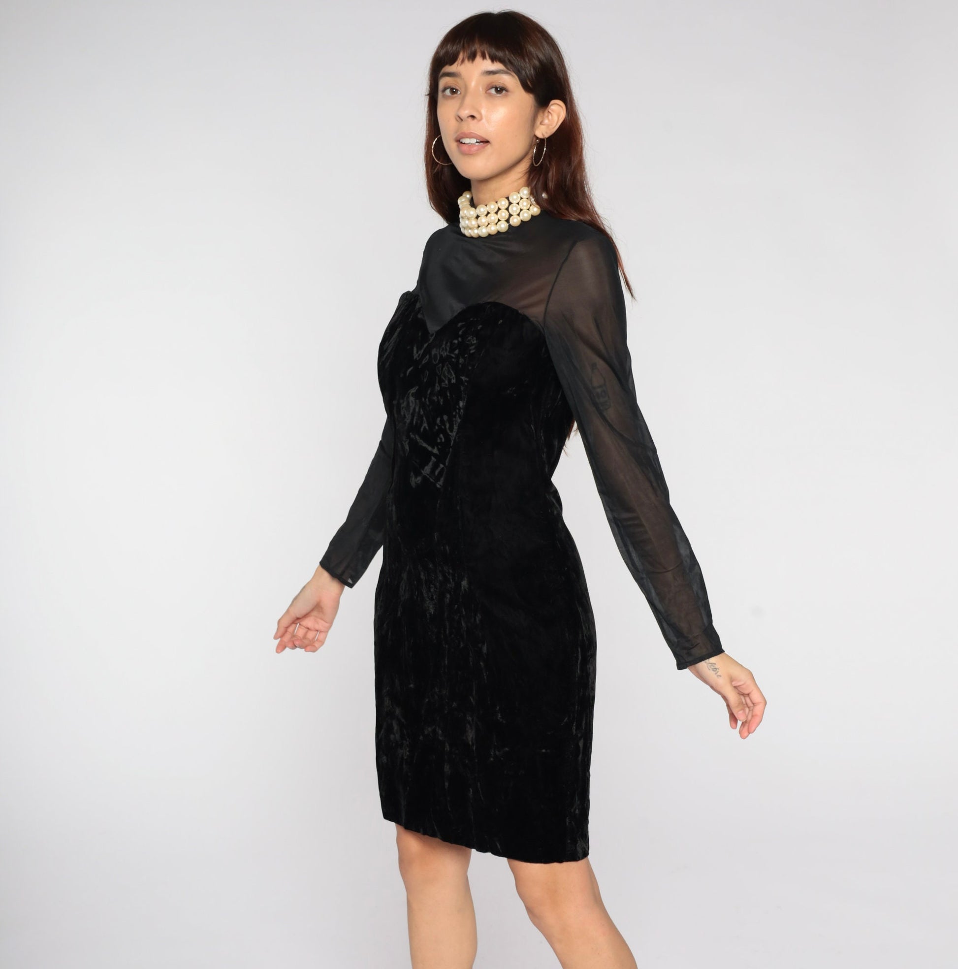 80s Black Velvet Beaded Sweetheart Dress Illusion Neckline Sheath Cocktail Medium