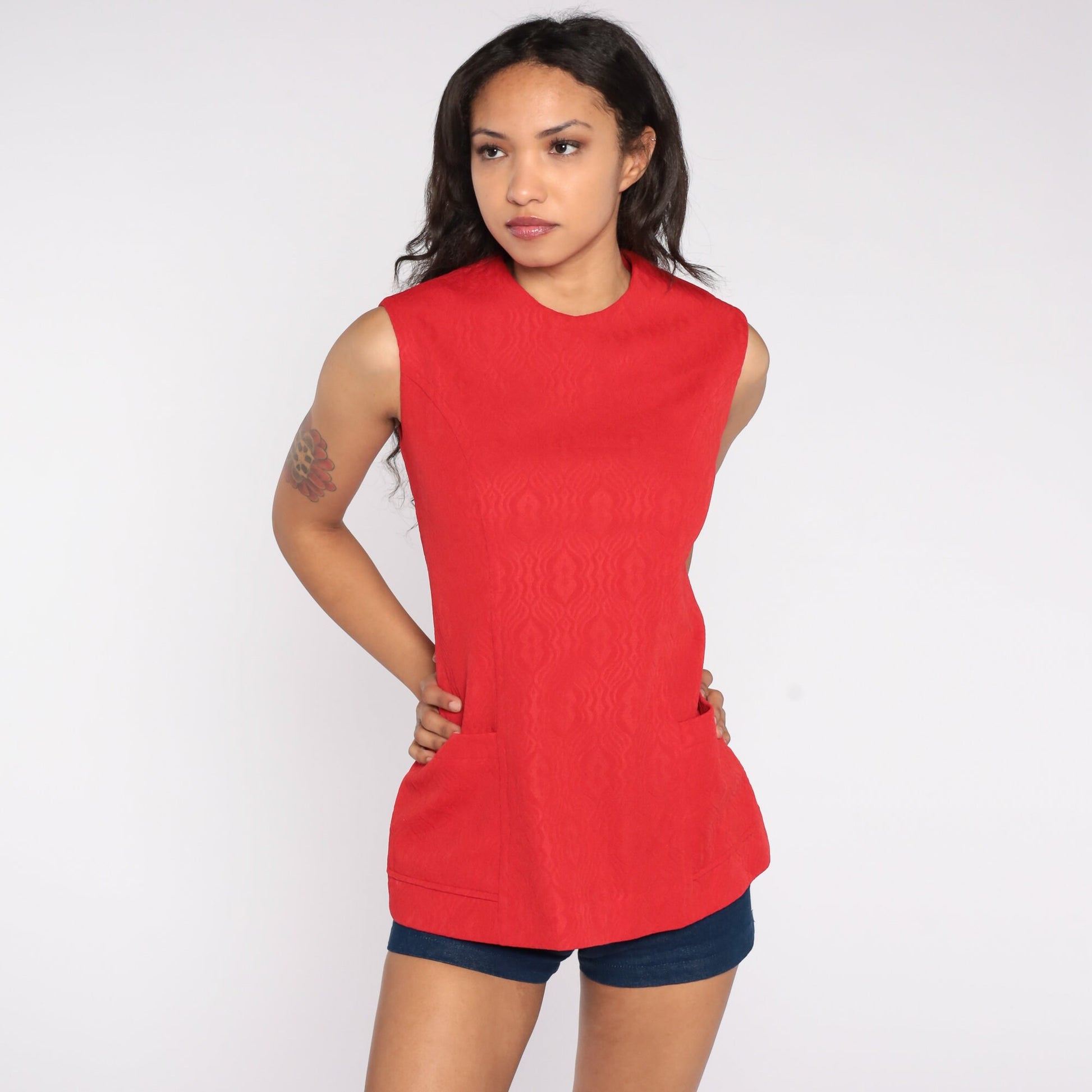70s Red Geometric Embossed Tank Top Pocket Sleeveless Blouse Small