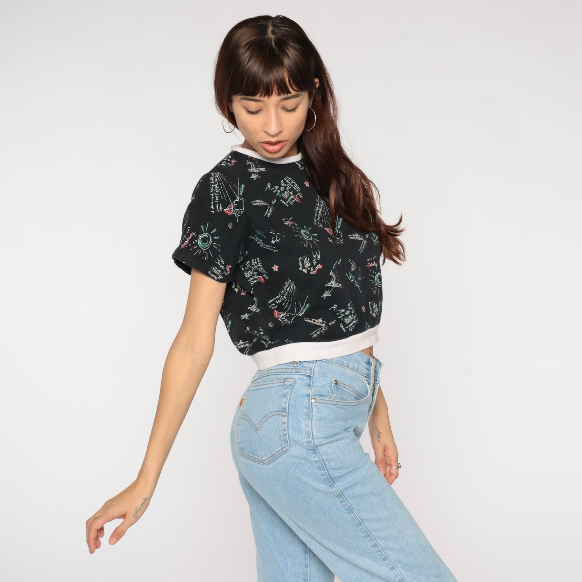90s Sailboat Nautical Crop Top Black Graphic T-Shirt Small S
