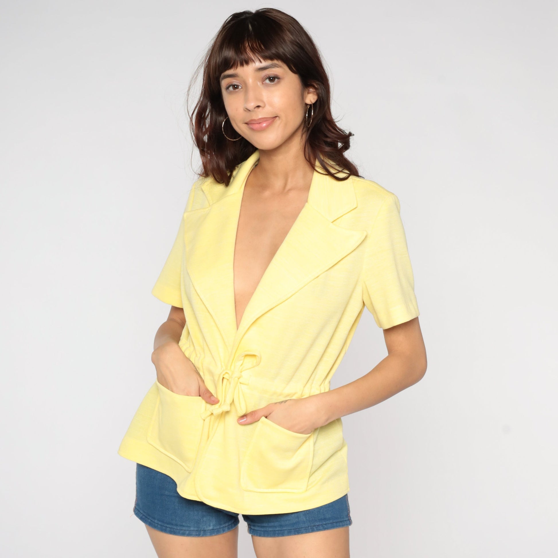 70s Yellow Tie Front Blouse Notched Collar Deep V Neck Short Sleeve Medium