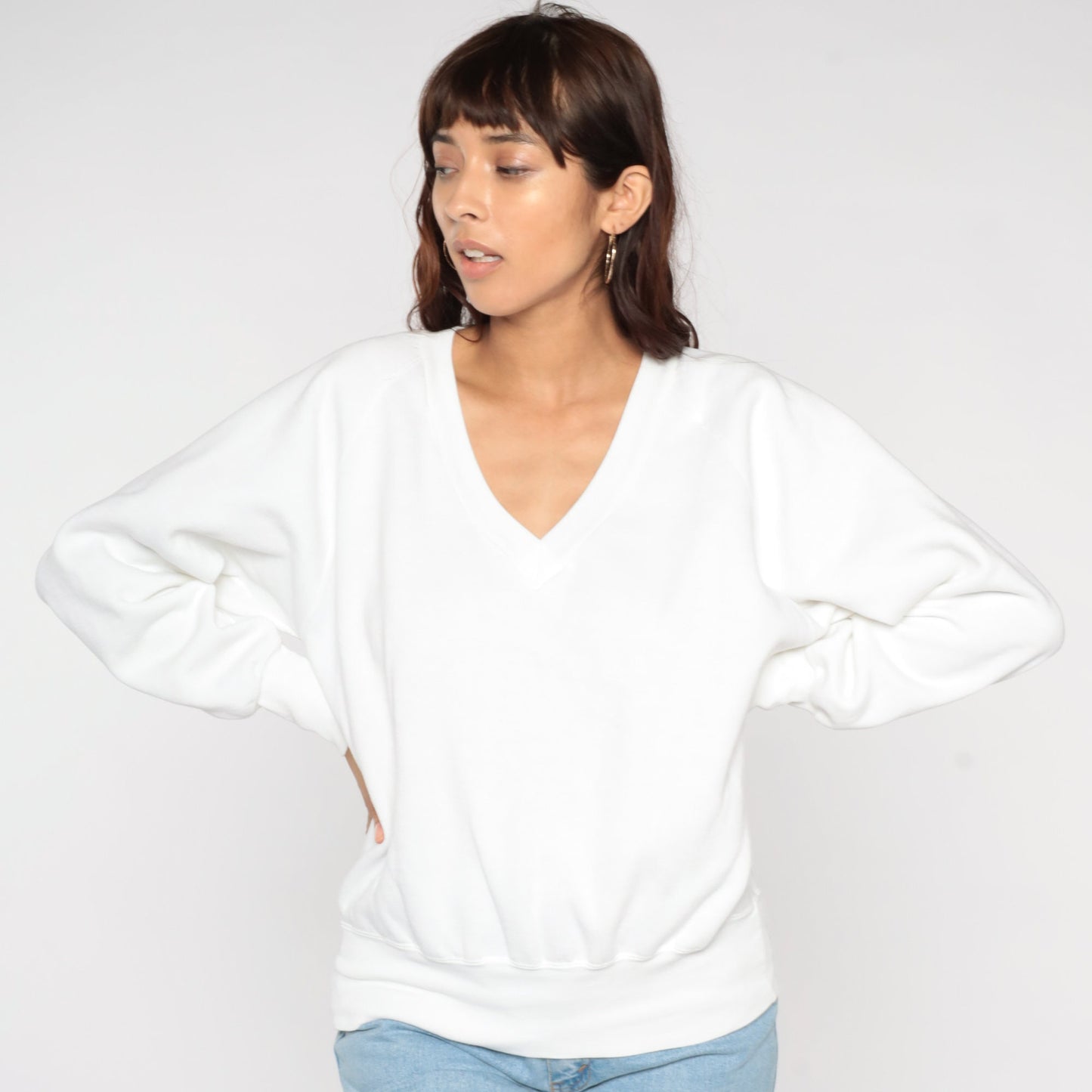 90s Floral Painted Flower Bouquet V-Neck Raglan Sweatshirt White Large
