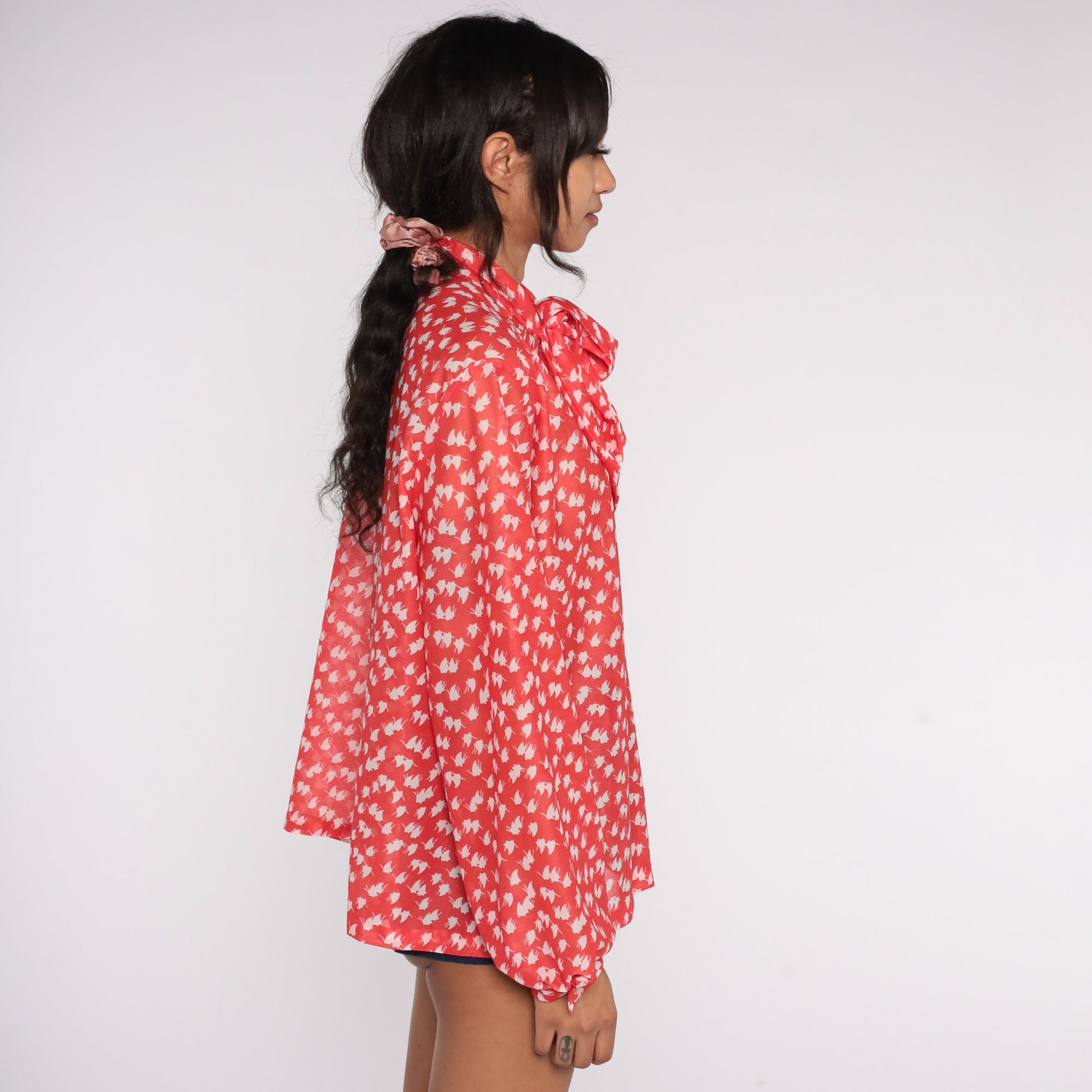 70s Red Abstract Leaf Print Ascot Blouse Long Sleeve Button Up Extra Large