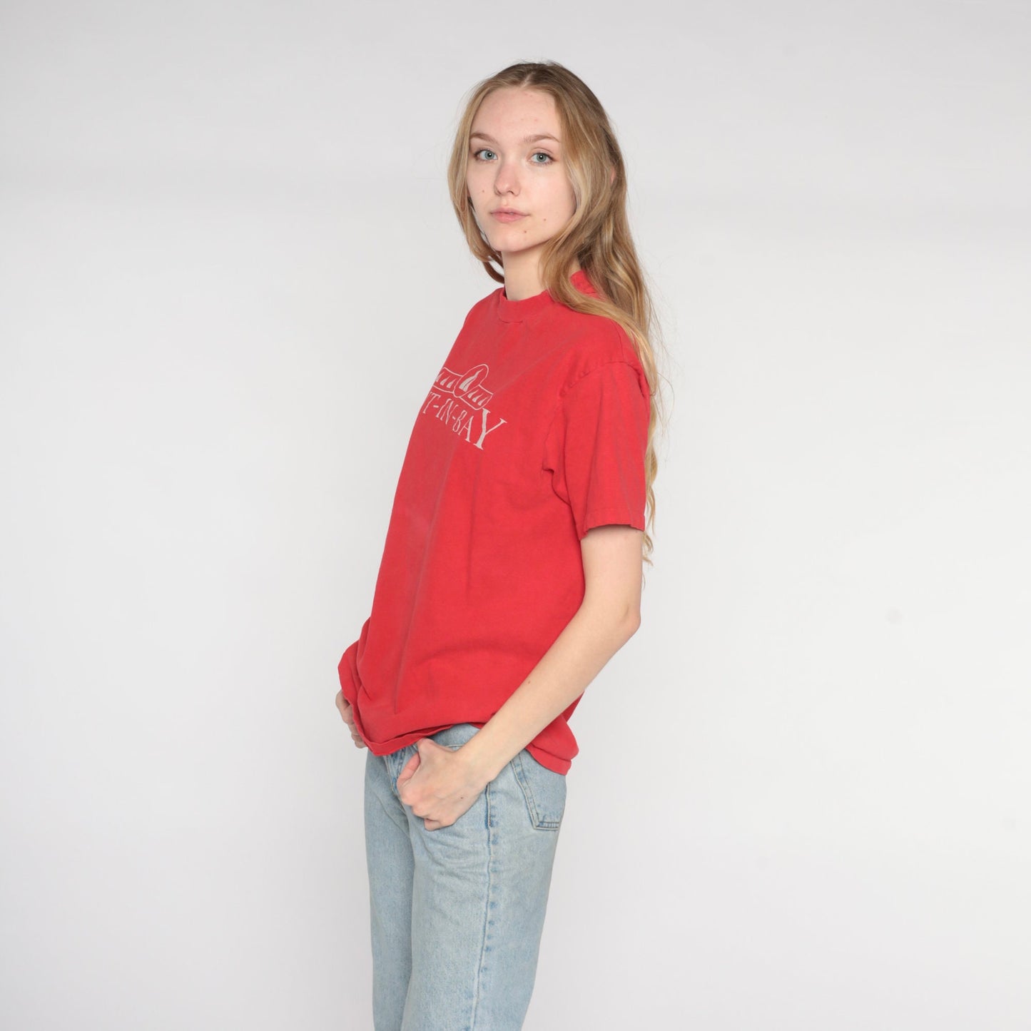 90s Put-In-Bay Ohio Sailboat Graphic T-Shirt Red Cotton Tee Medium