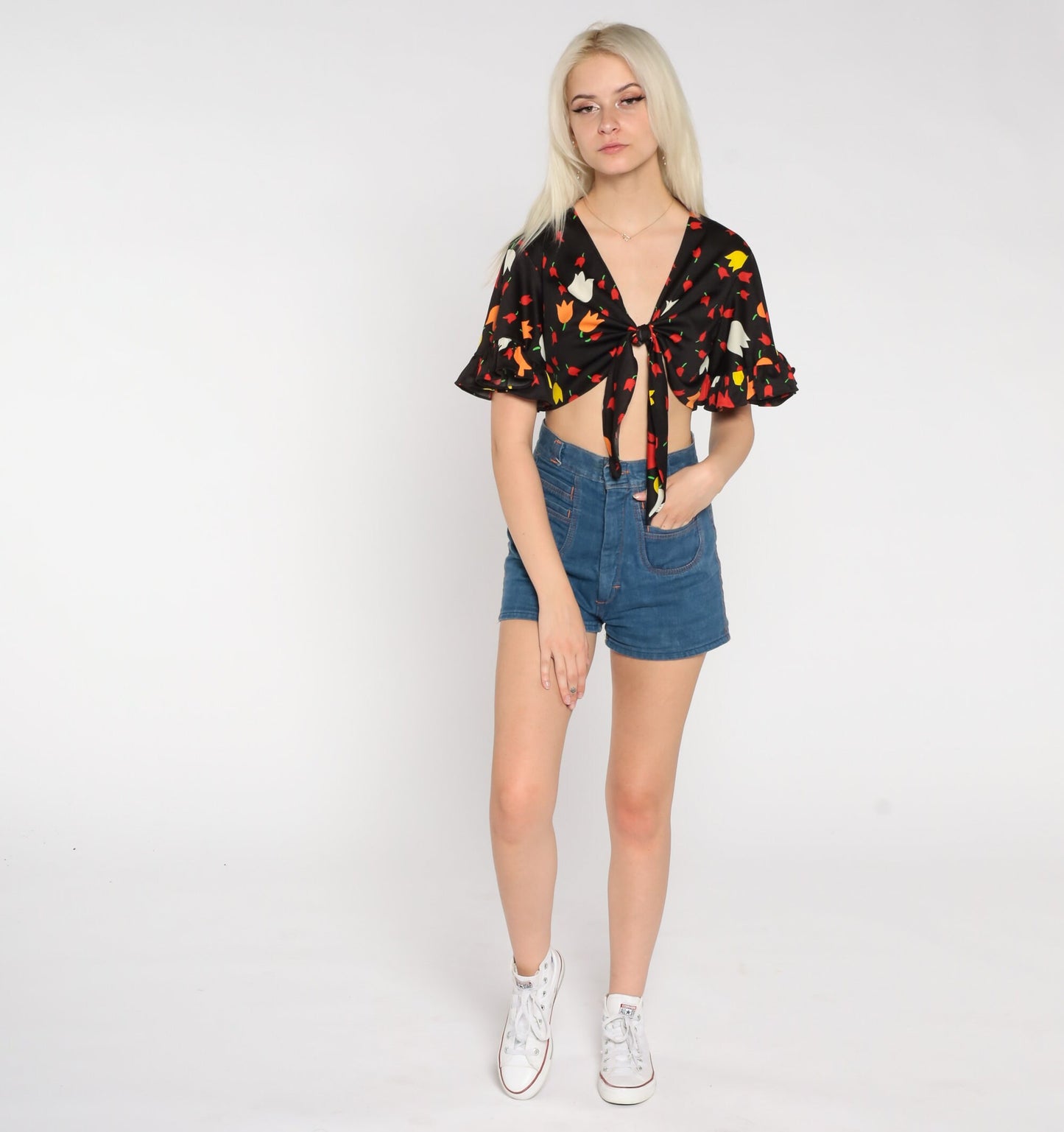 70s Black Tulip Floral Crop Top Tie Front Ruffled Sleeve Small Medium
