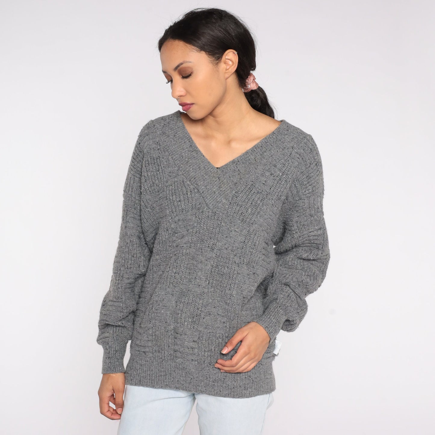 Pierre Cardin 90s Grey Textured Knit V-Neck Sweater Pullover Small