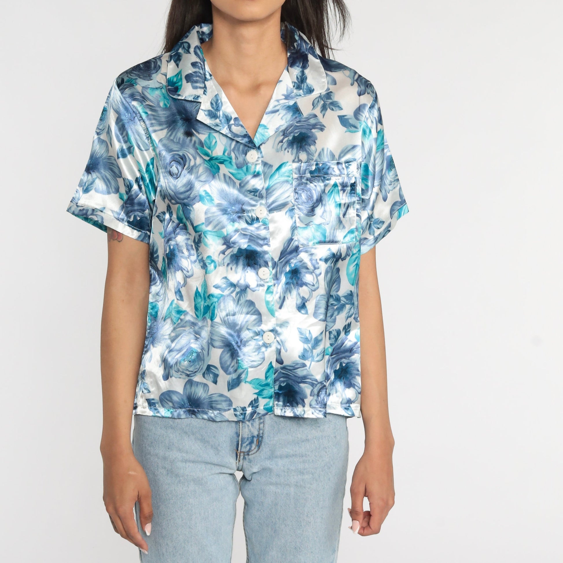Y2K Blue Floral Button-Up Blouse White Short Sleeve Collar Medium M