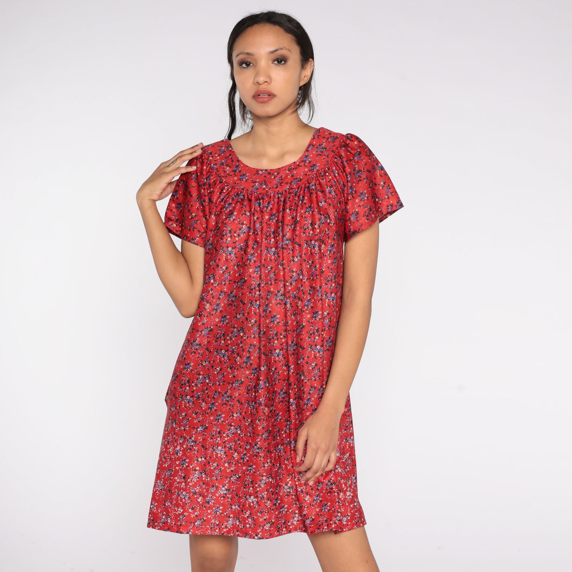 80s Red Floral Mini Shift Dress Short Sleeve Tent Cut Medium Large