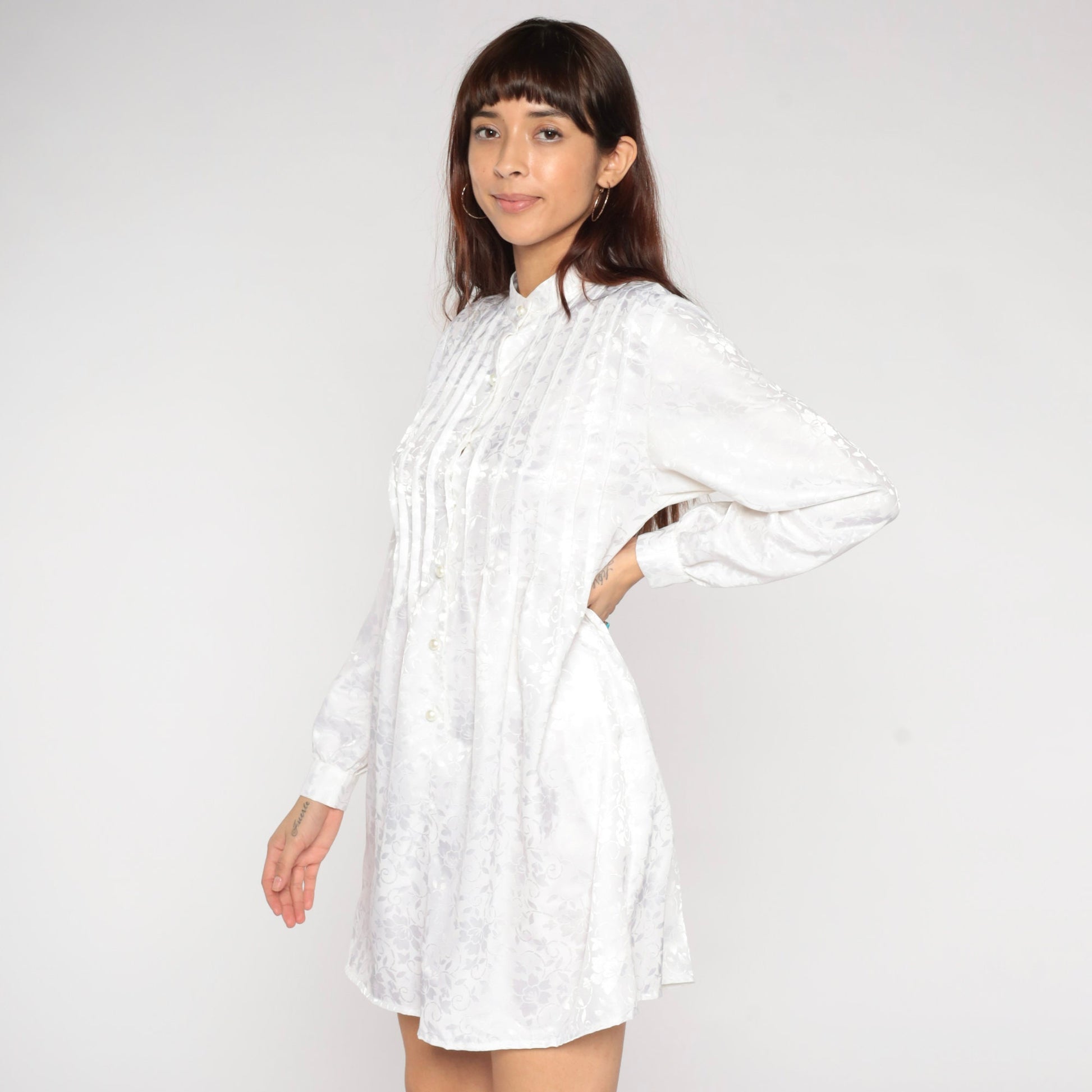 80s White Embossed Floral Mini Shirtdress Long Sleeve Pearl Buttons Extra Small