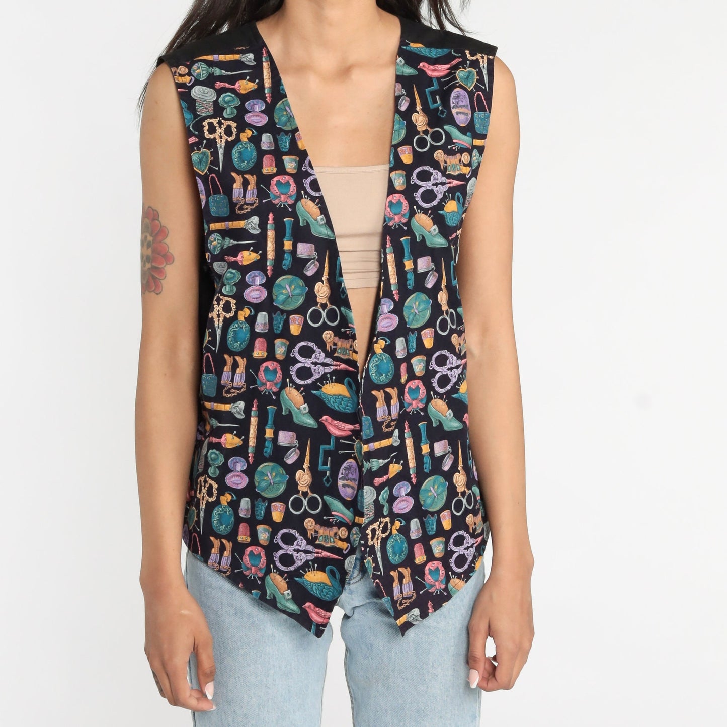 90s Seamstress Print Sleeveless Vest Button Up Sewing Graphic Medium Large