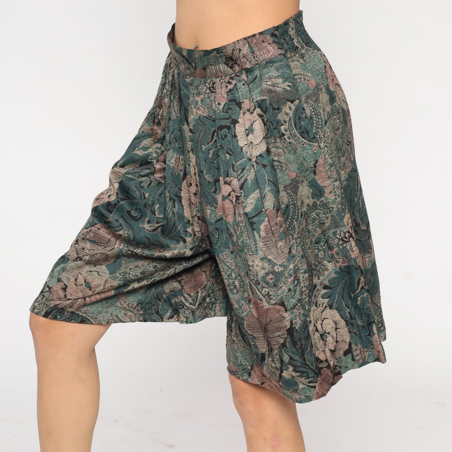 90s Floral Tapestry Pleated Shorts High Waist Wide Leg Medium M