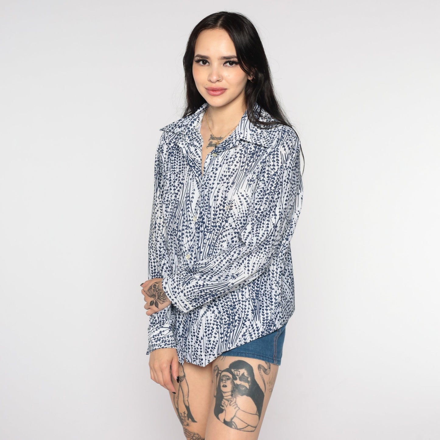 70s Floral Button Up Blouse Blue White Flower Print Long Sleeve Medium