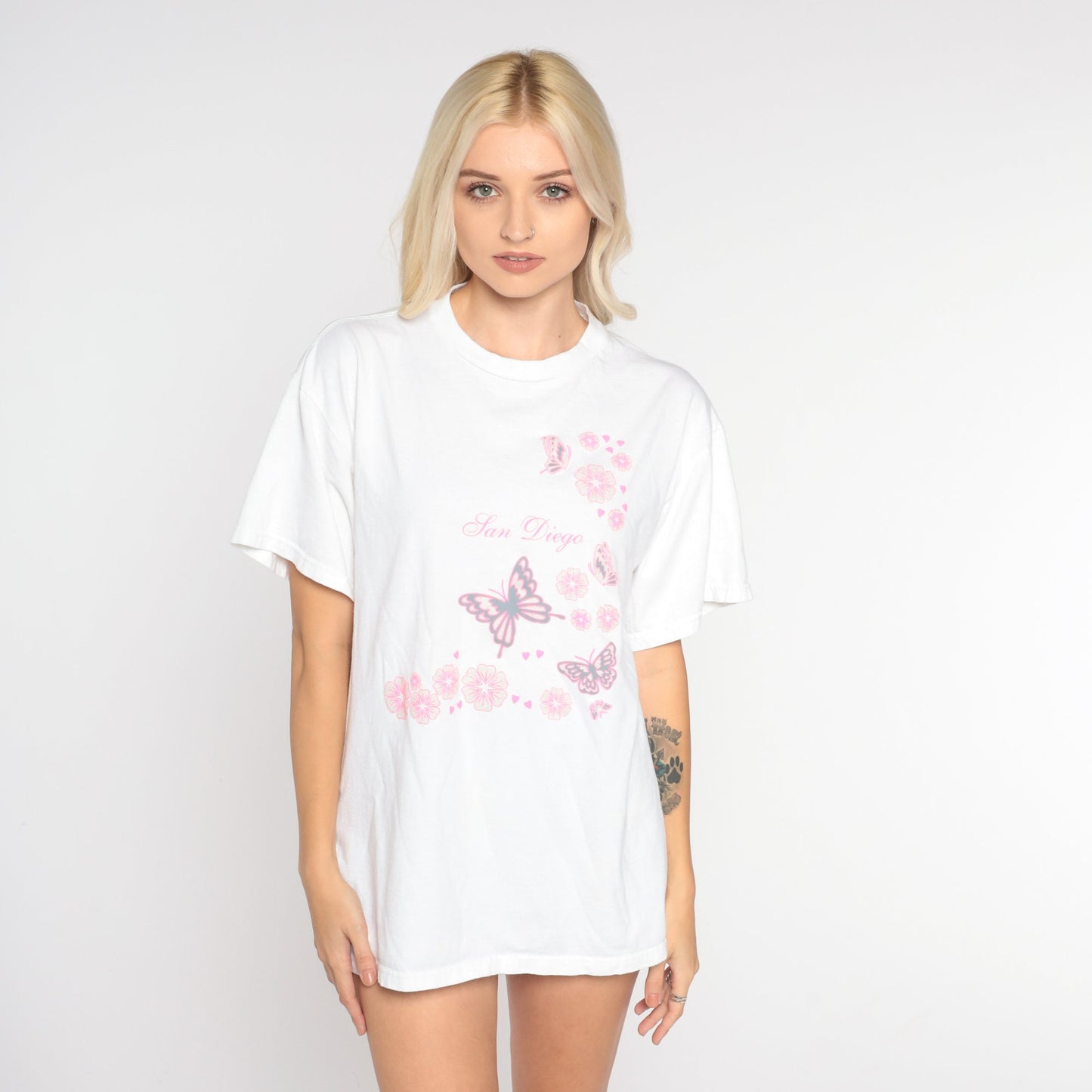 90s San Diego Butterfly Floral Graphic T-Shirt White Cotton Tee Medium