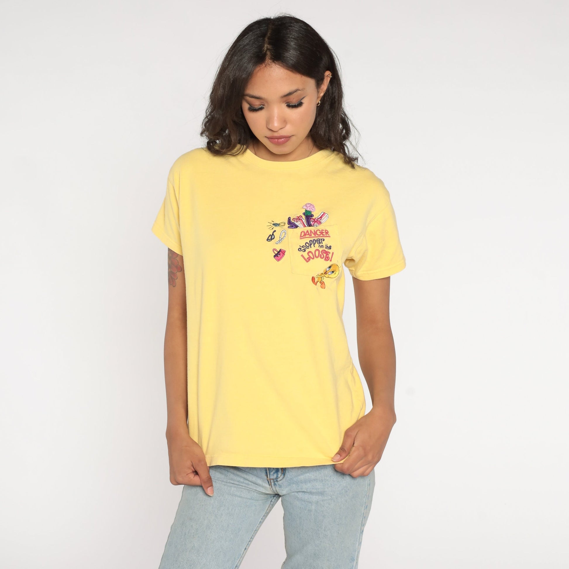 90s Warner Brothers Tweety Bird Embroidered T-Shirt Yellow Graphic Tee Small