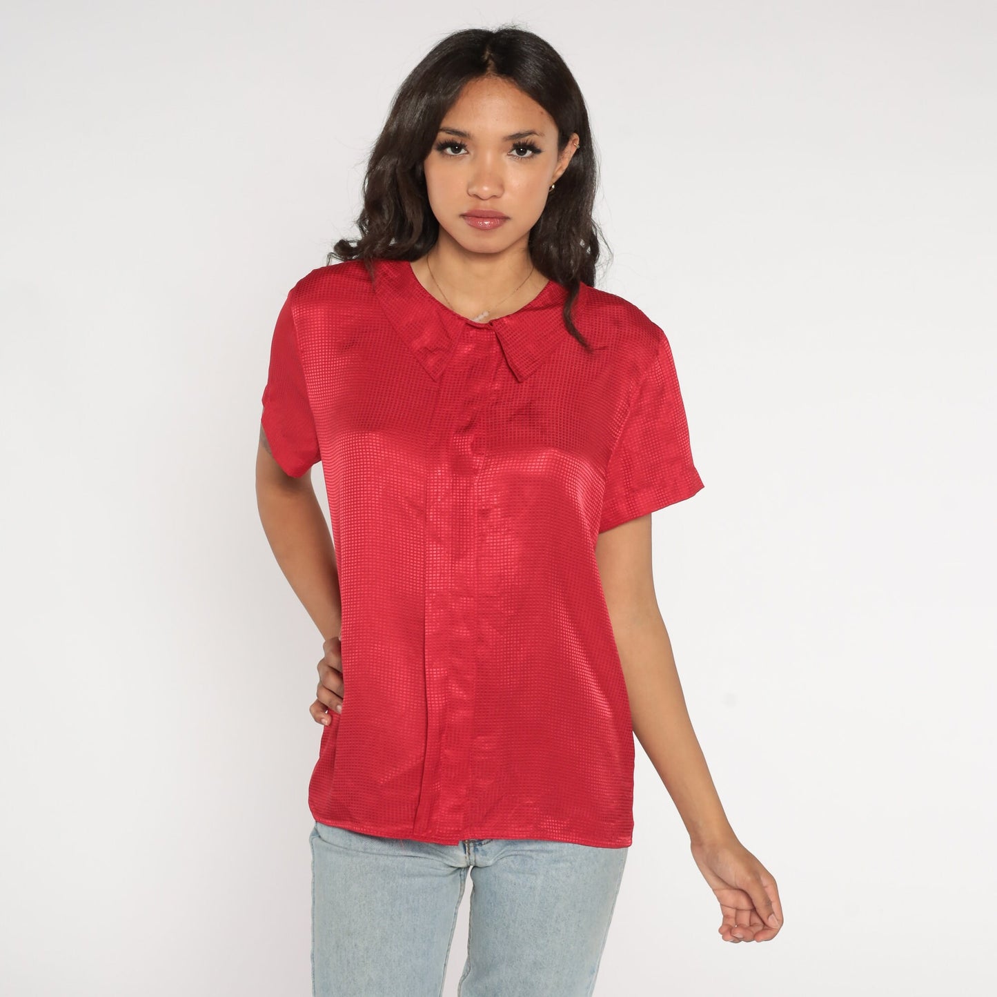 90s Red Shiny Embossed Button-Up Blouse Short Sleeve Collared Shirt Large L
