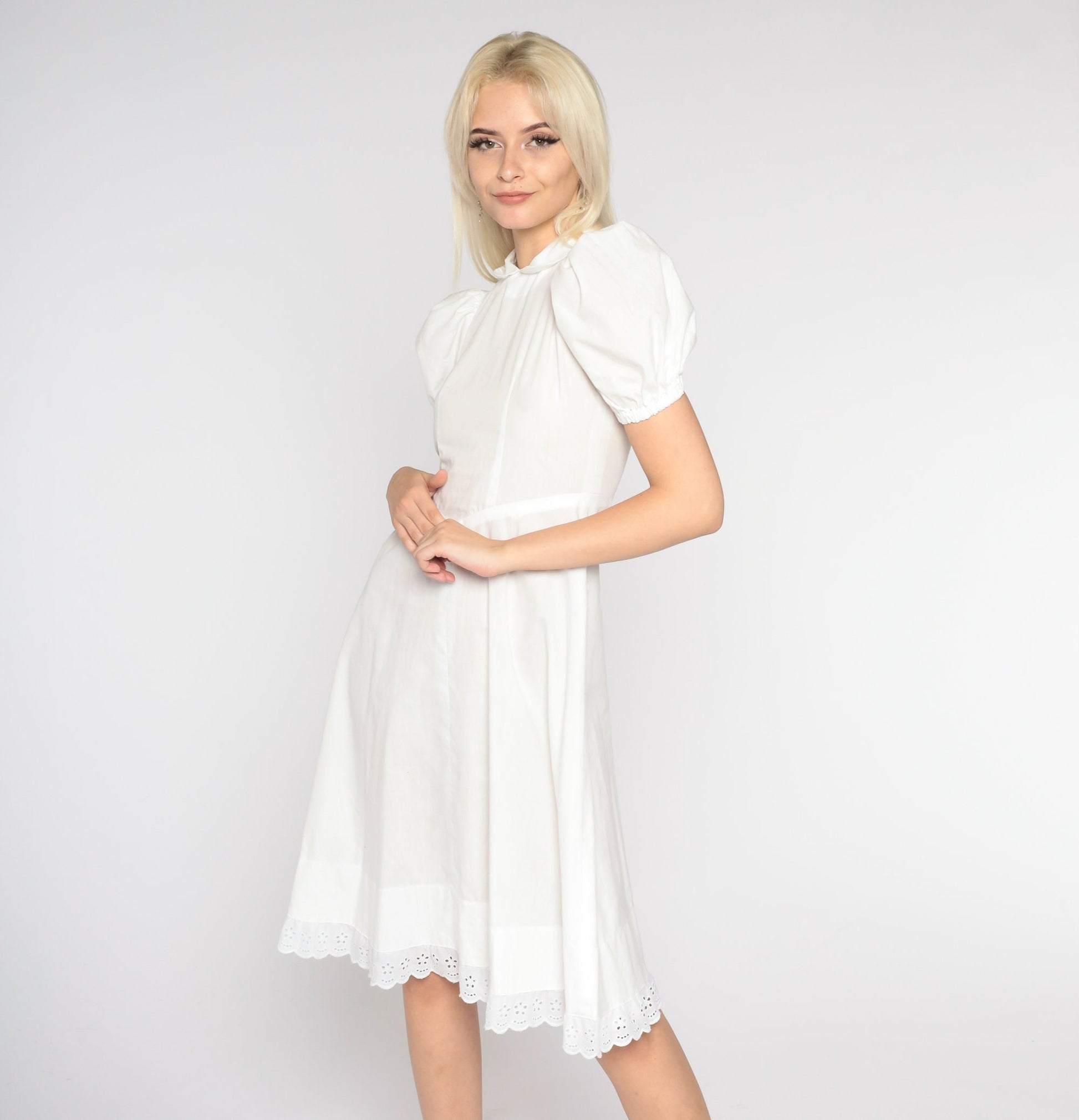70s White Peasant Dress Puff Sleeve Eyelet Basque Waist Knee Length Extra Small