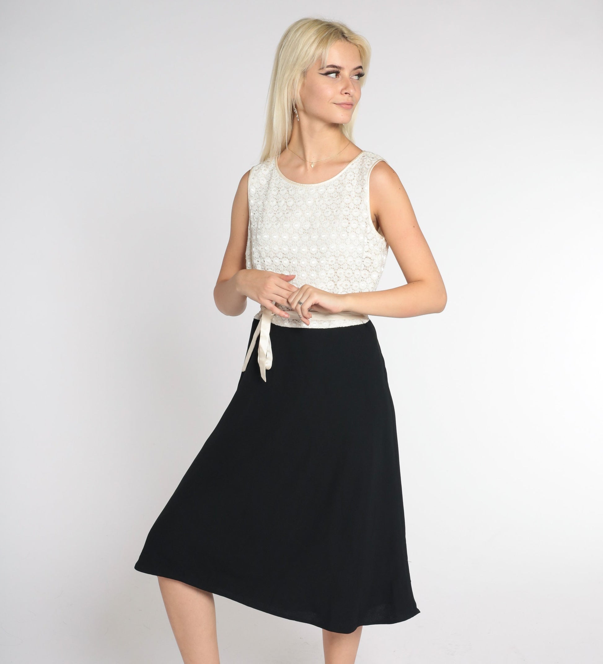 90s Black White Floral Lace Midi Dress High Waisted A-Line Sleeveless Medium