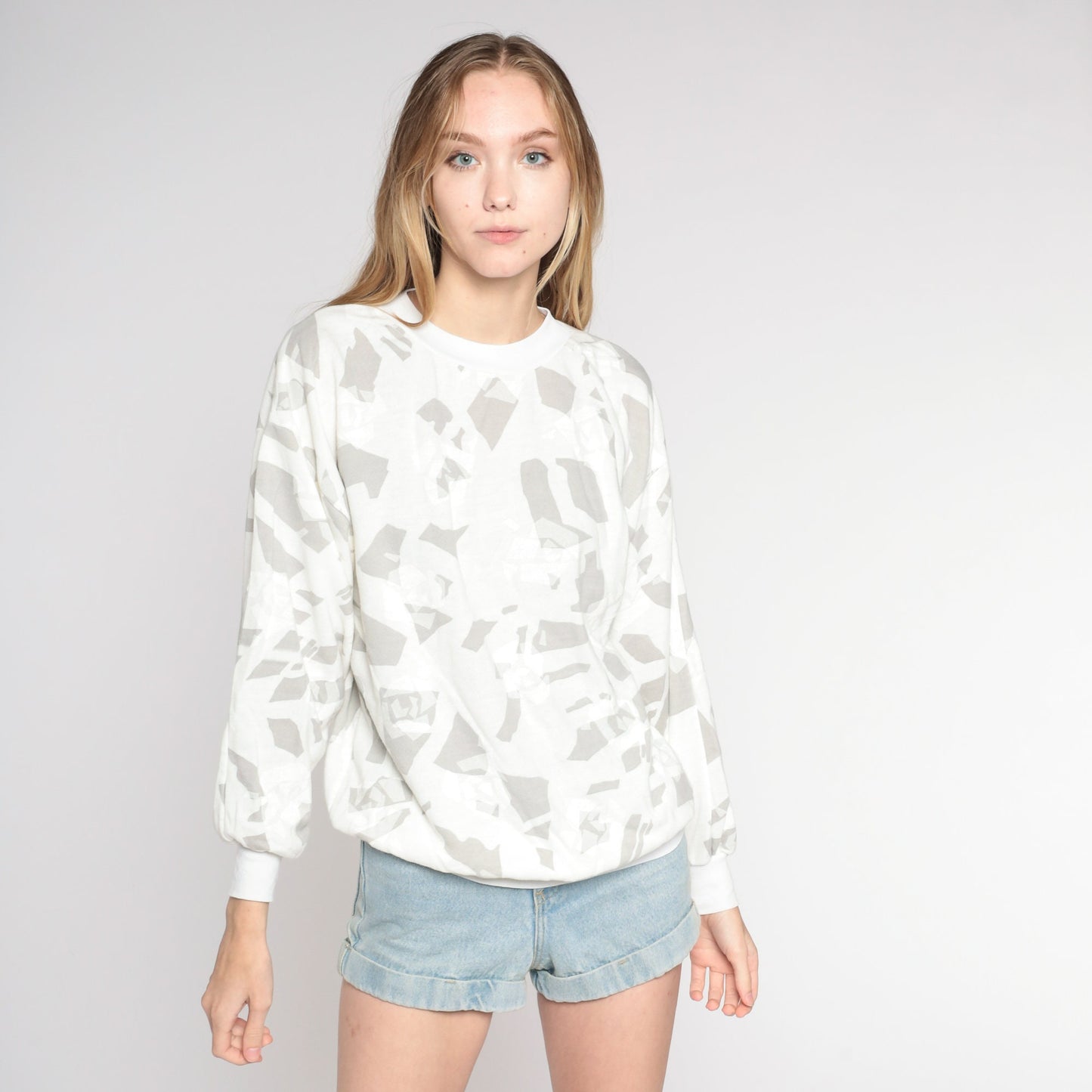 90s White Abstract Print Crewneck Sweatshirt Small S