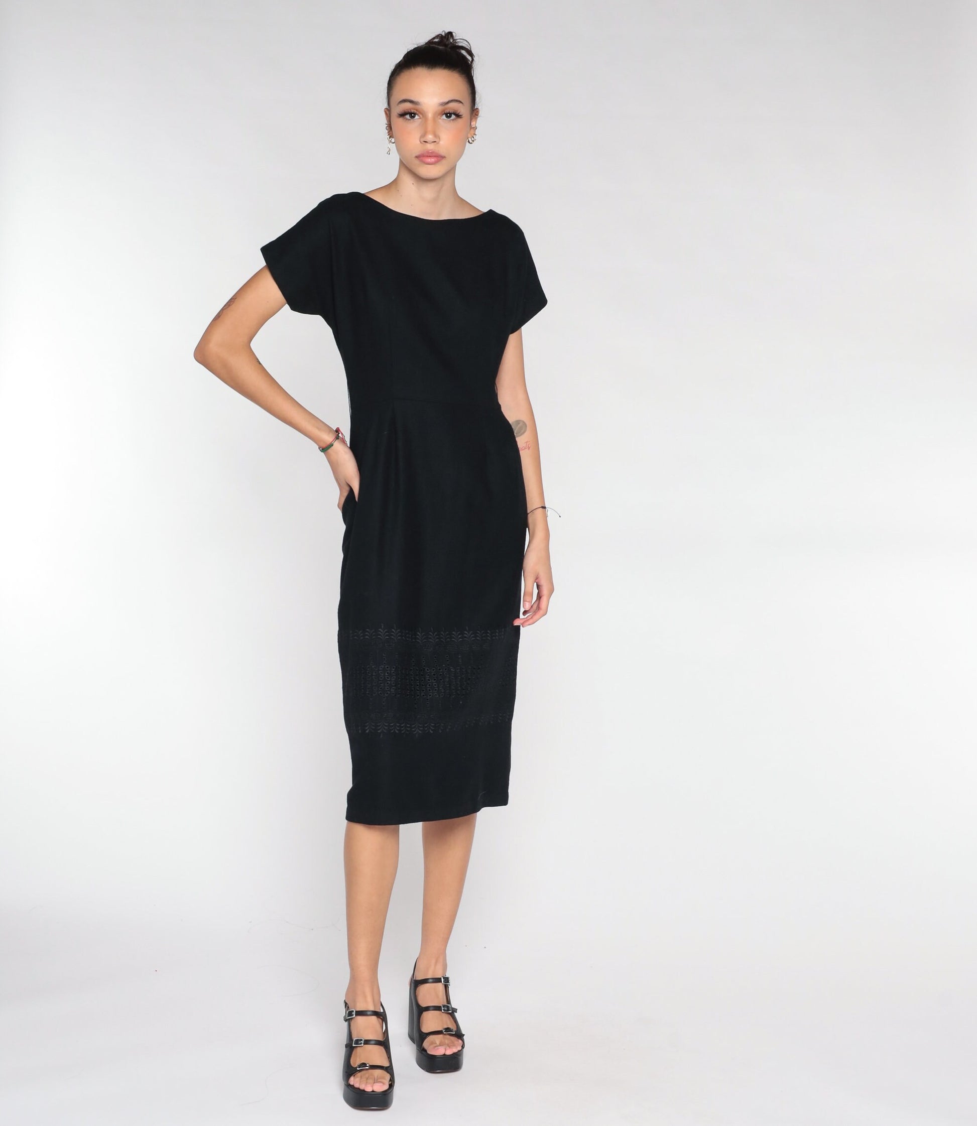 Black Wool Midi Shift Dress Cap Sleeve Embroidered 00s Small
