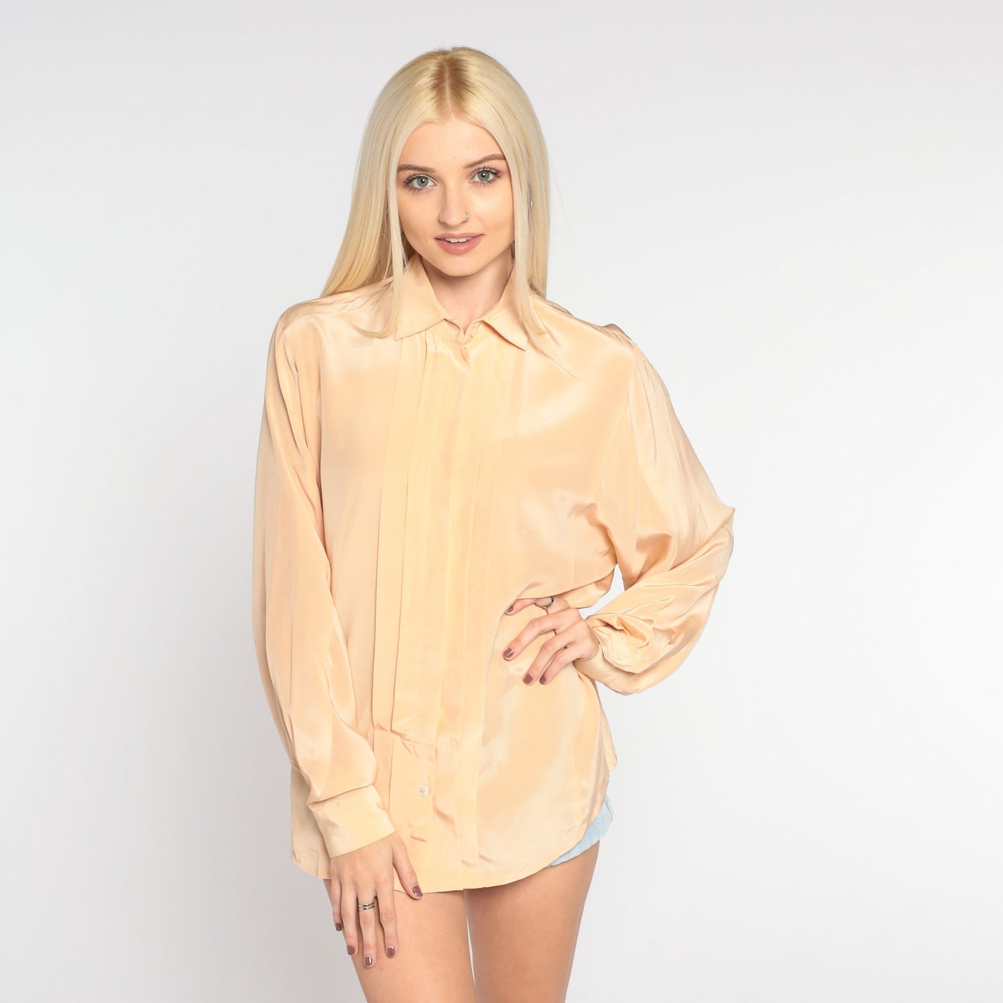 80s Peach Silk Button-Up Blouse Pleated Collar Long Sleeve Medium