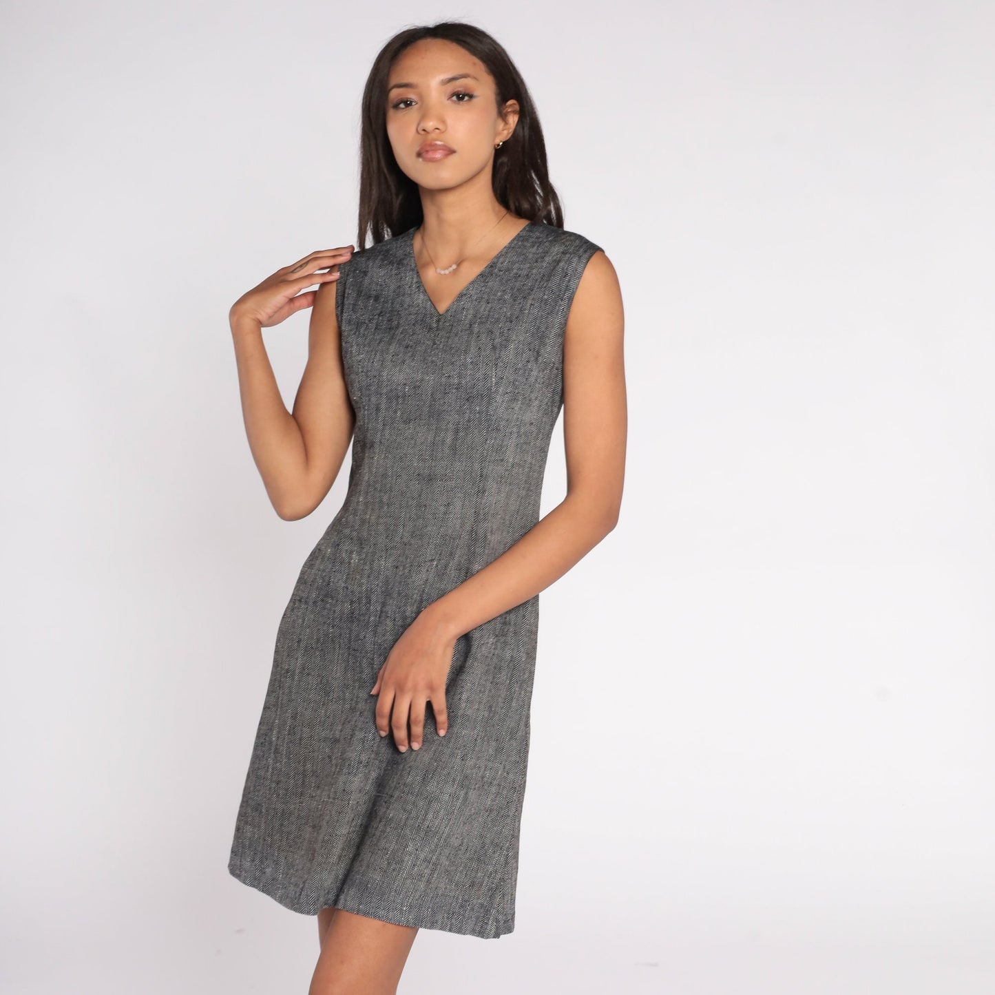 60s Grey Twill Shift Dress V Neck Sleeveless Mini Small S