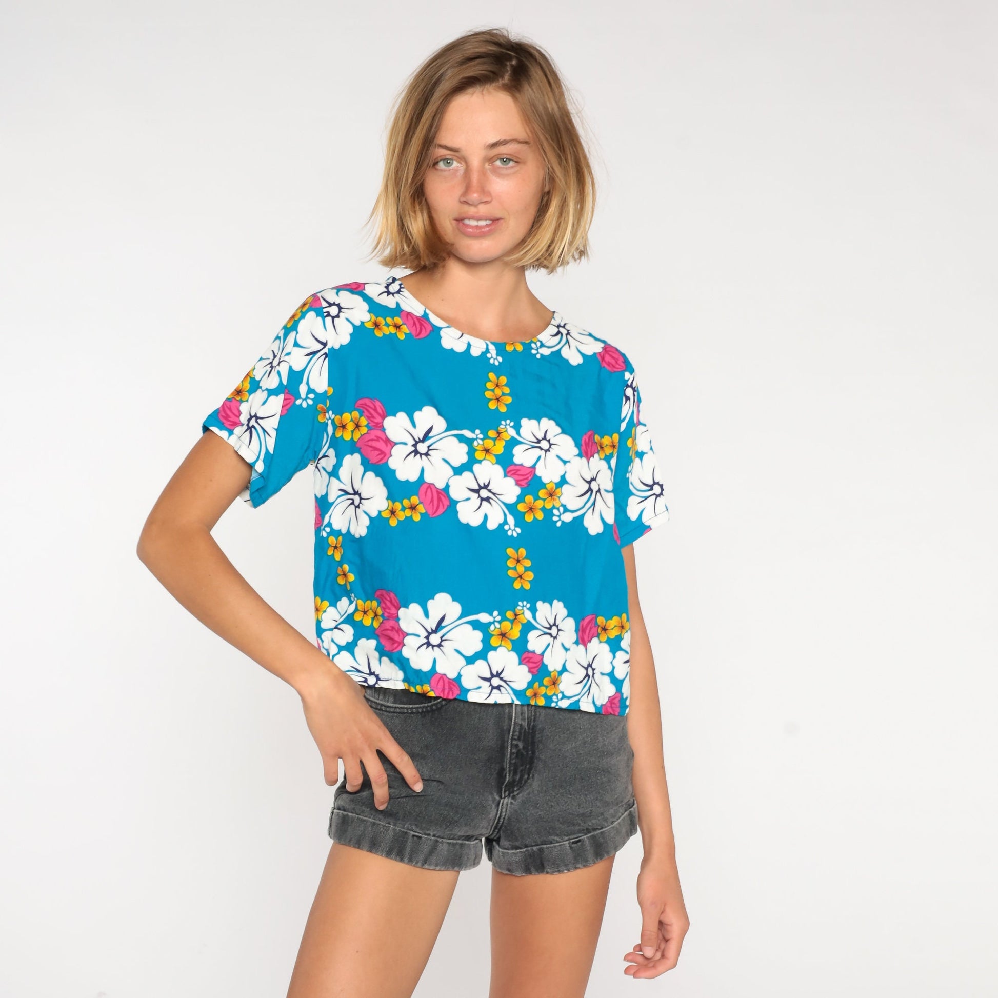 00s Tropical Floral Hibiscus T-Shirt Blue Hawaiian Print Tee Medium M