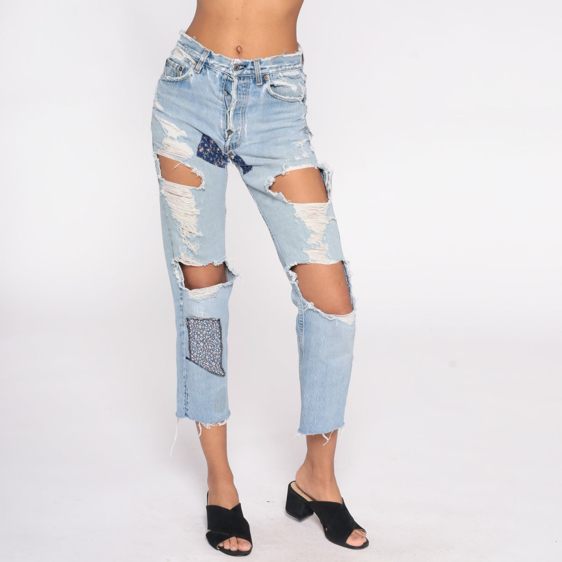 00s Levi's Floral Patchwork Ripped Jeans Cropped Straight Leg Small