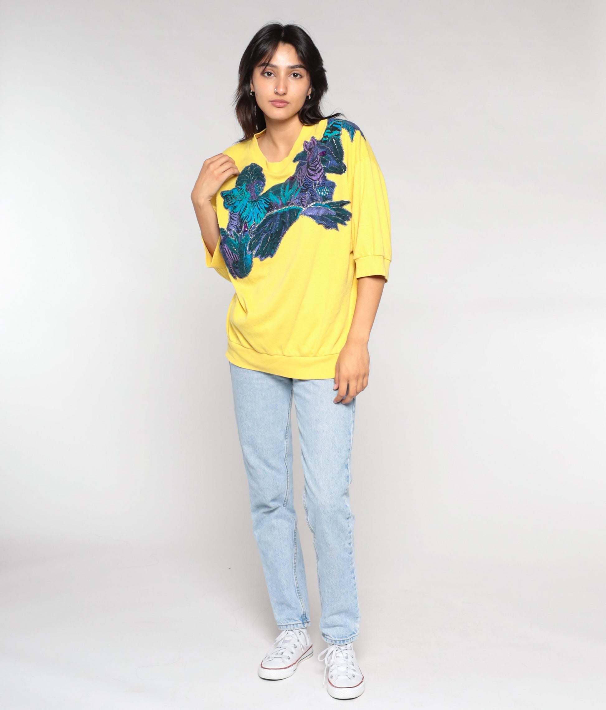80s Wildlife Sweatshirt Yellow Glitter Tiger Zebra Palm Tree Applique Medium