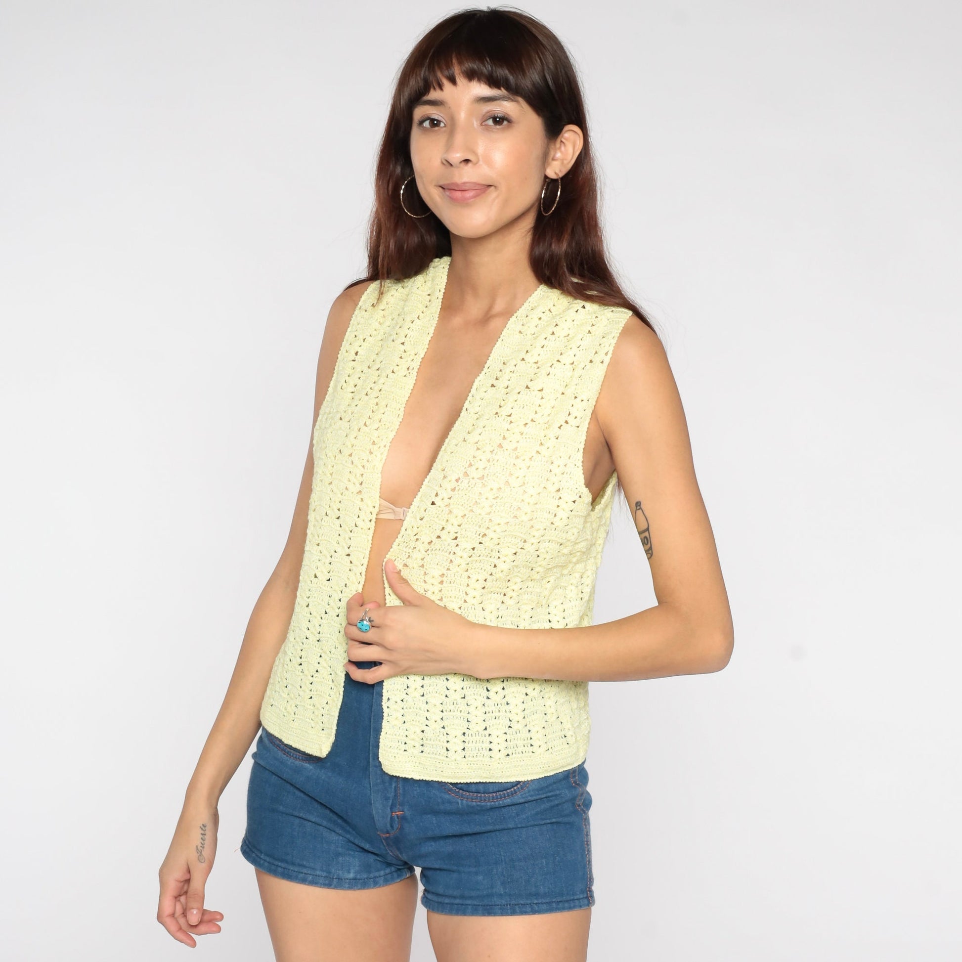 70s Crochet Vest Pale Yellow Knit Open Front Sleeveless Small