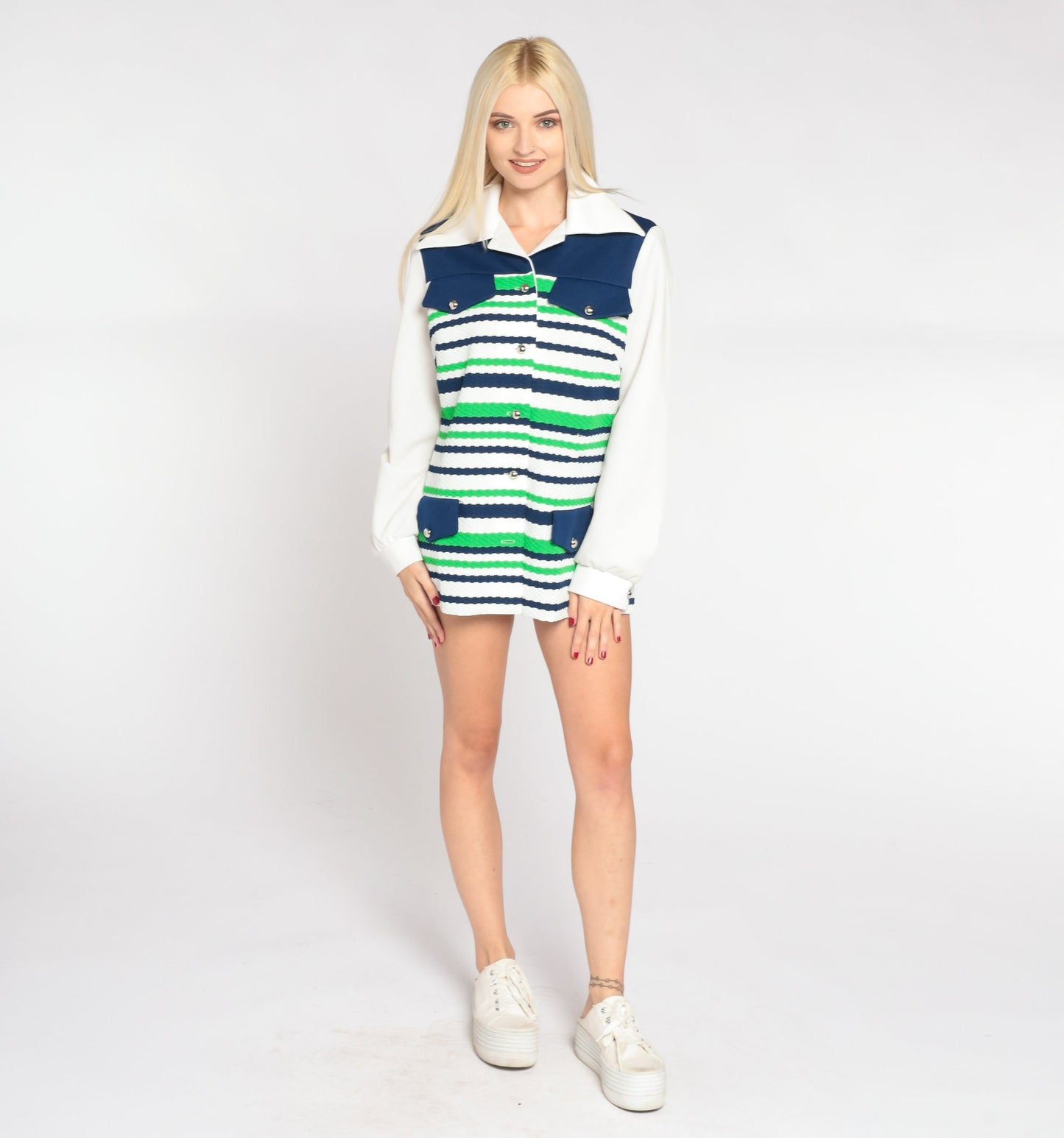 70s Dagger Collar Striped Button-Up Blouse White Blue Green Long Sleeve Medium Large