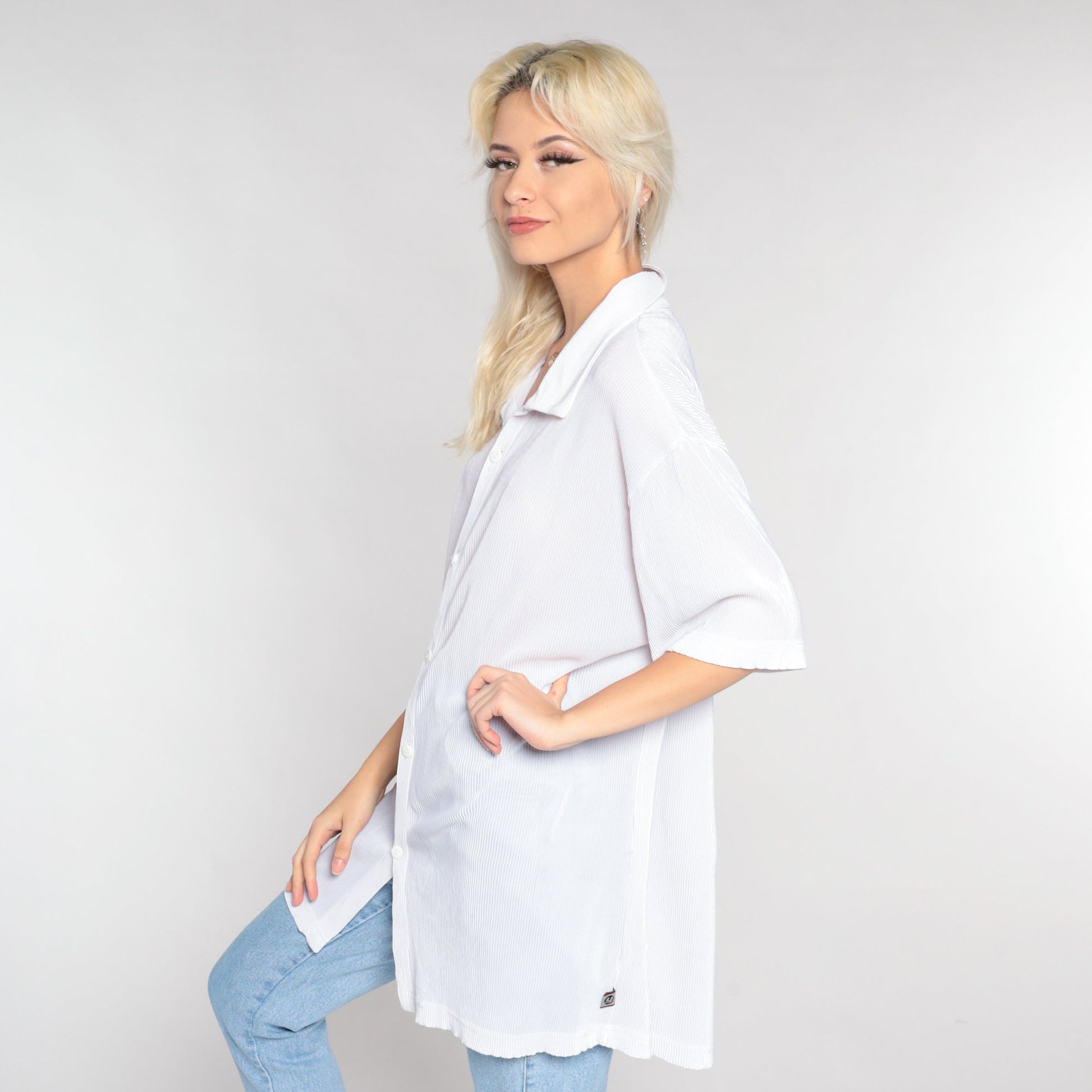 Y2K White Ribbed Button-Up Shirt Short Sleeve Collared Top Extra Large XL