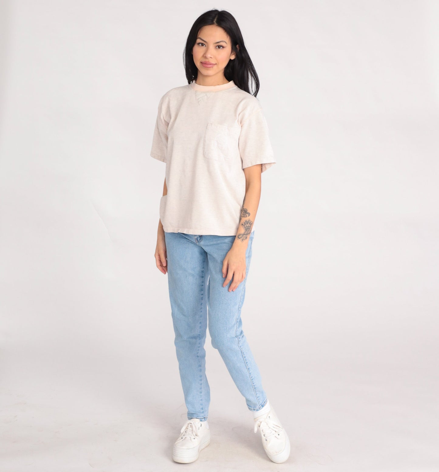 90s Fruit of the Loom Heathered Grey Pocket Tee Embroidered Crest Medium