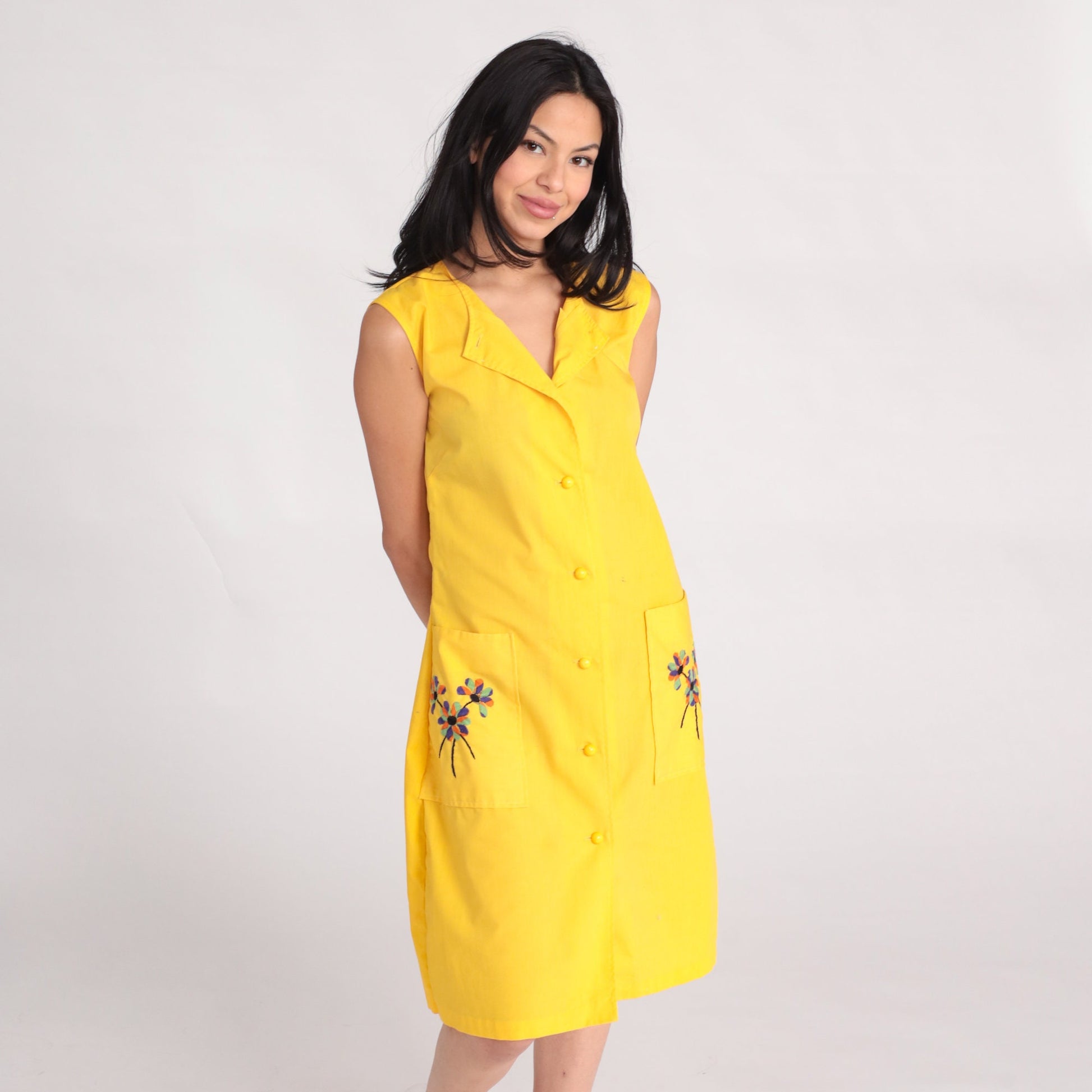 60s Yellow Floral Embroidered Shift Dress Button Front Pockets Small