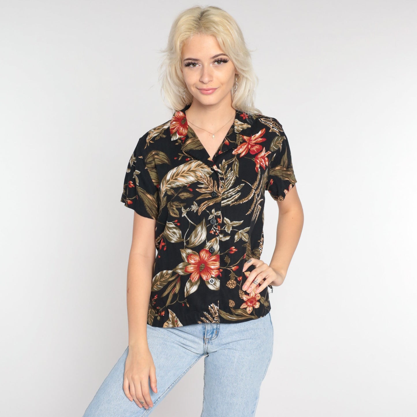 Y2K Black Floral Button-Up Blouse White Stag Short Sleeve Collared Top Small