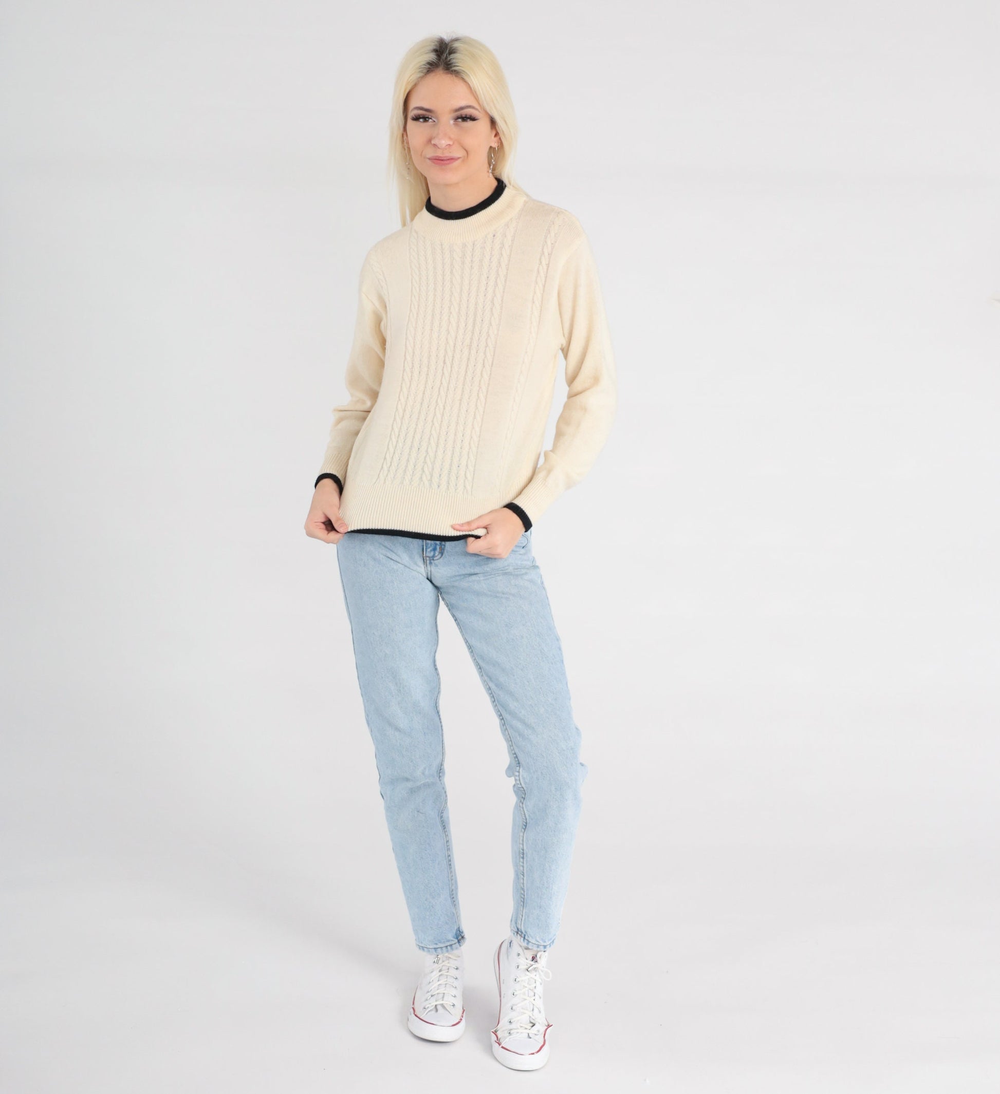 90s Liz Claiborne Cream Wool Cable Knit Crewneck Sweater Small S